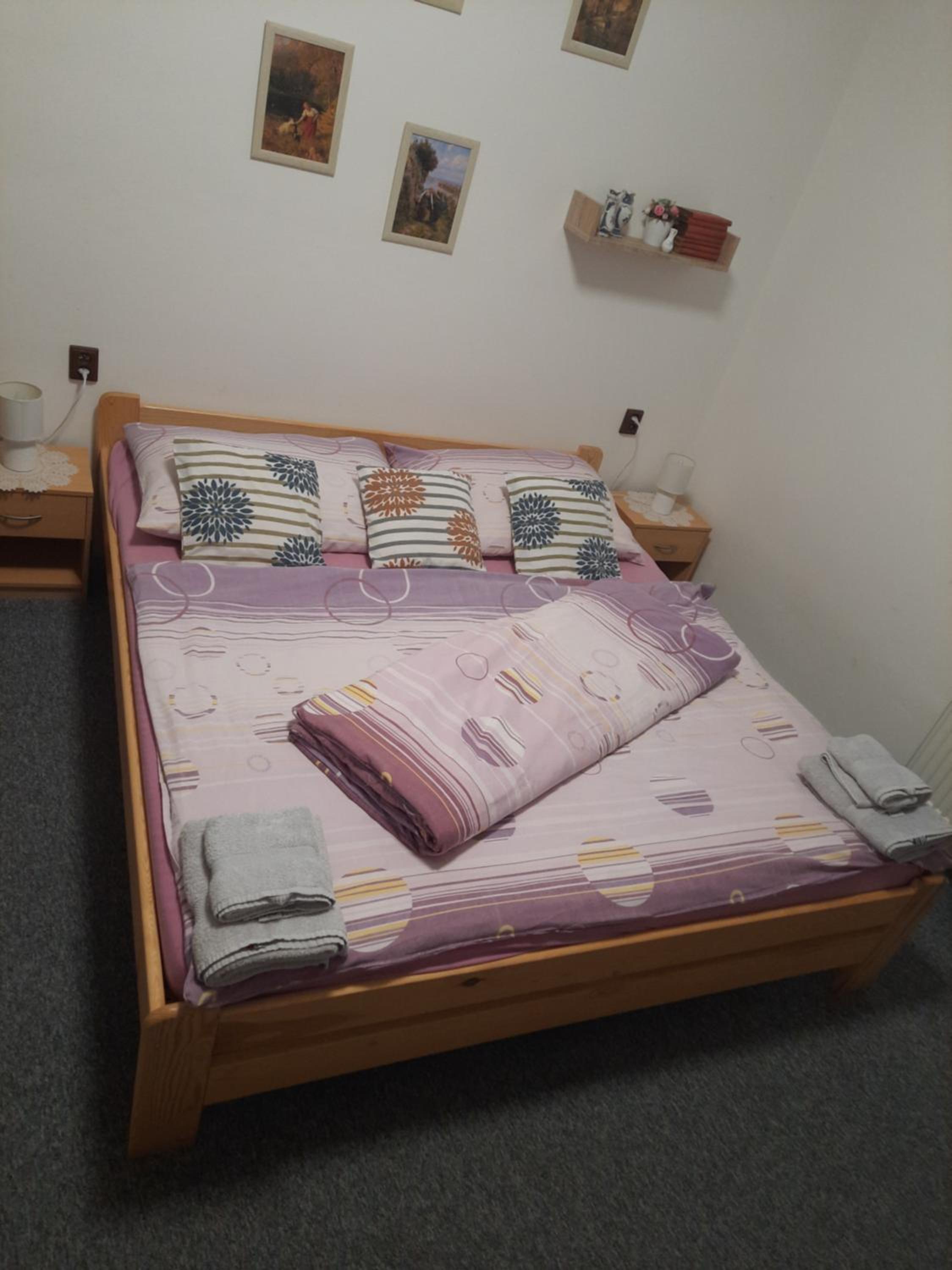 Quadruple Room with Private Bathroom photo 2
