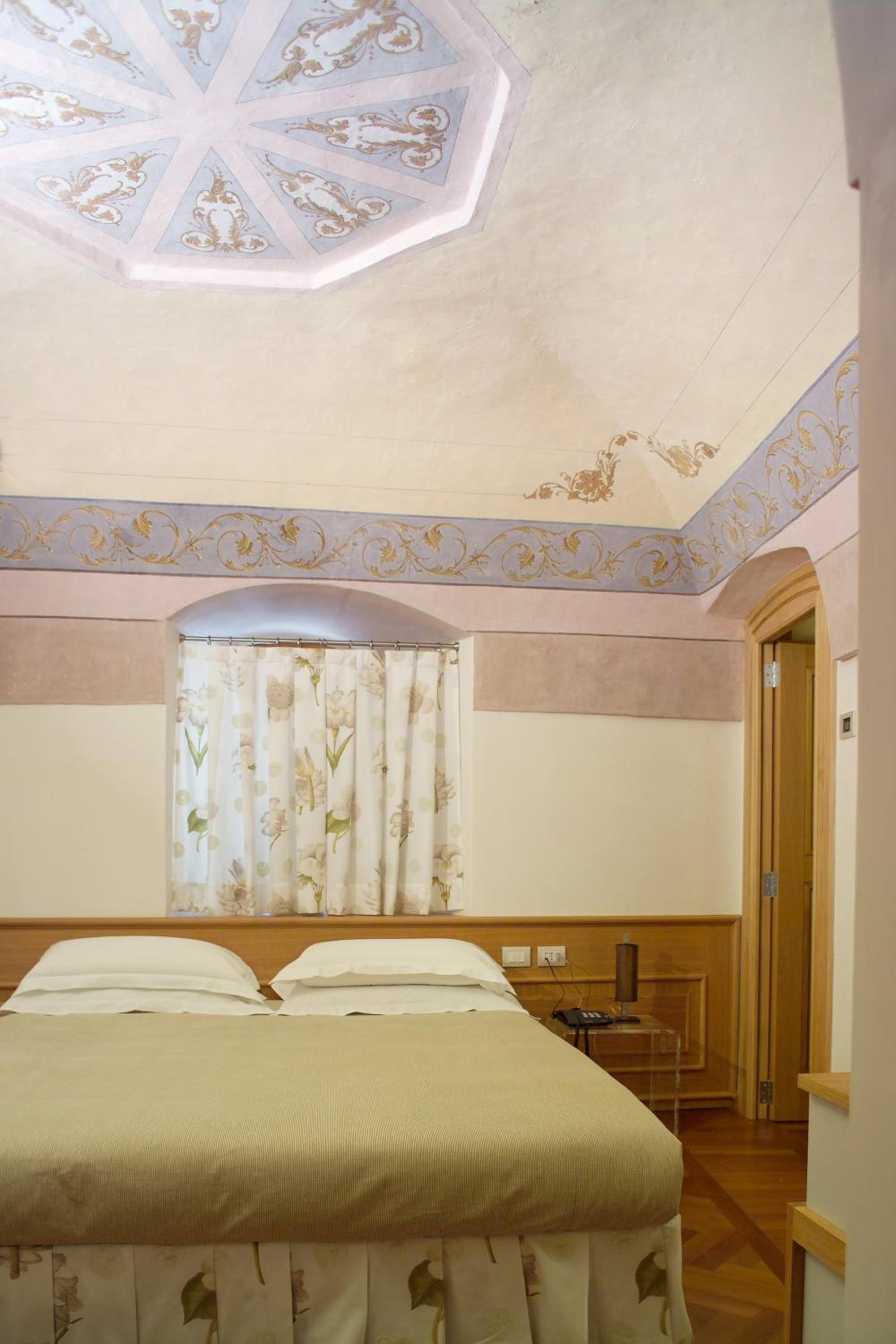 Double Room with Spa Bath