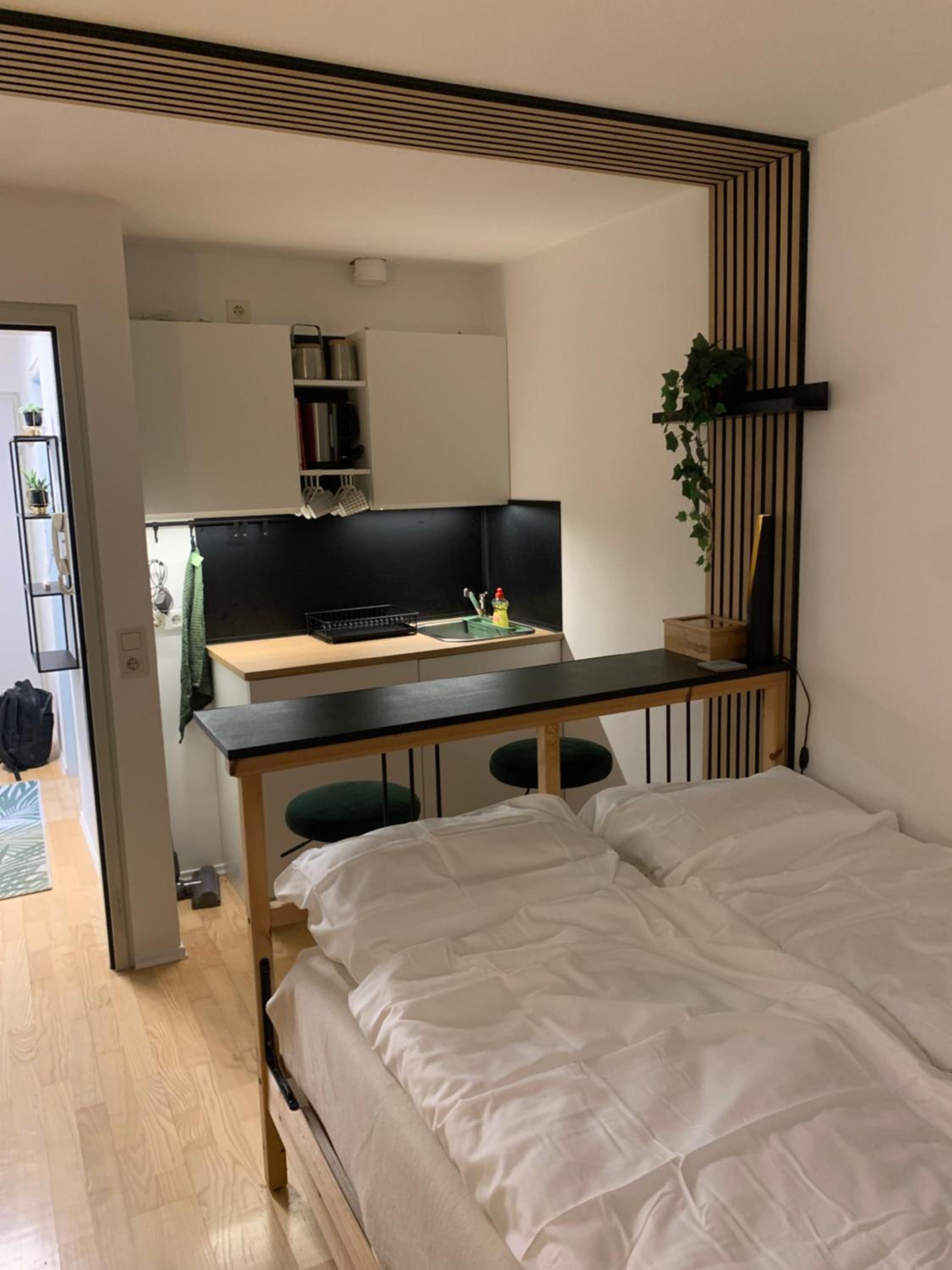 One-Bedroom Apartment photo 1