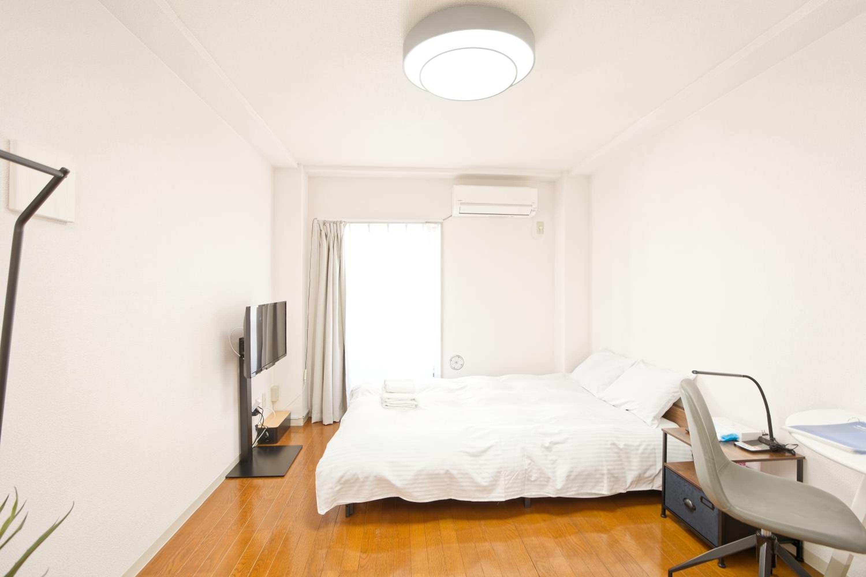 One-Bedroom Apartment photo 2