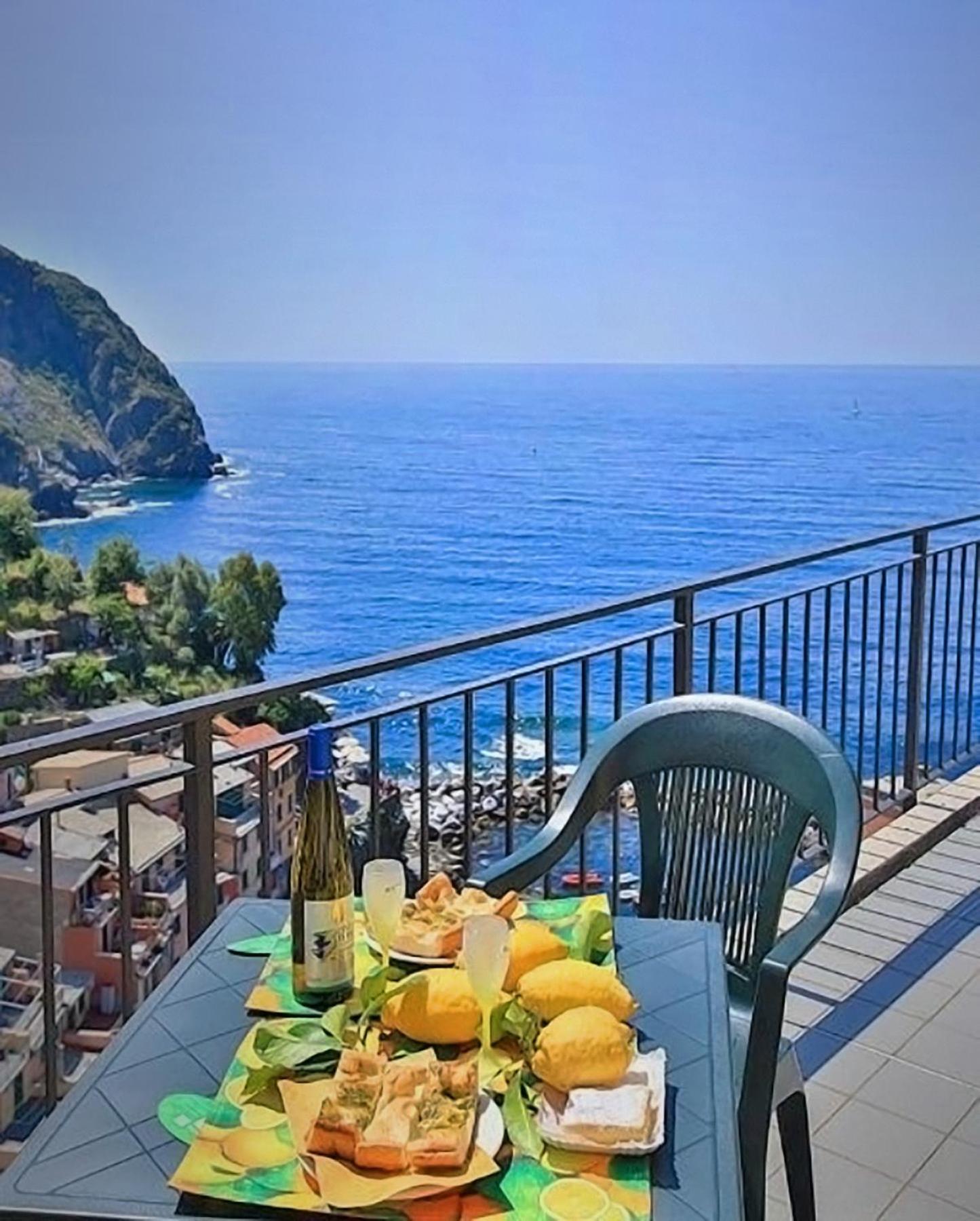 Quadruple Room with Sea View - Photo 2