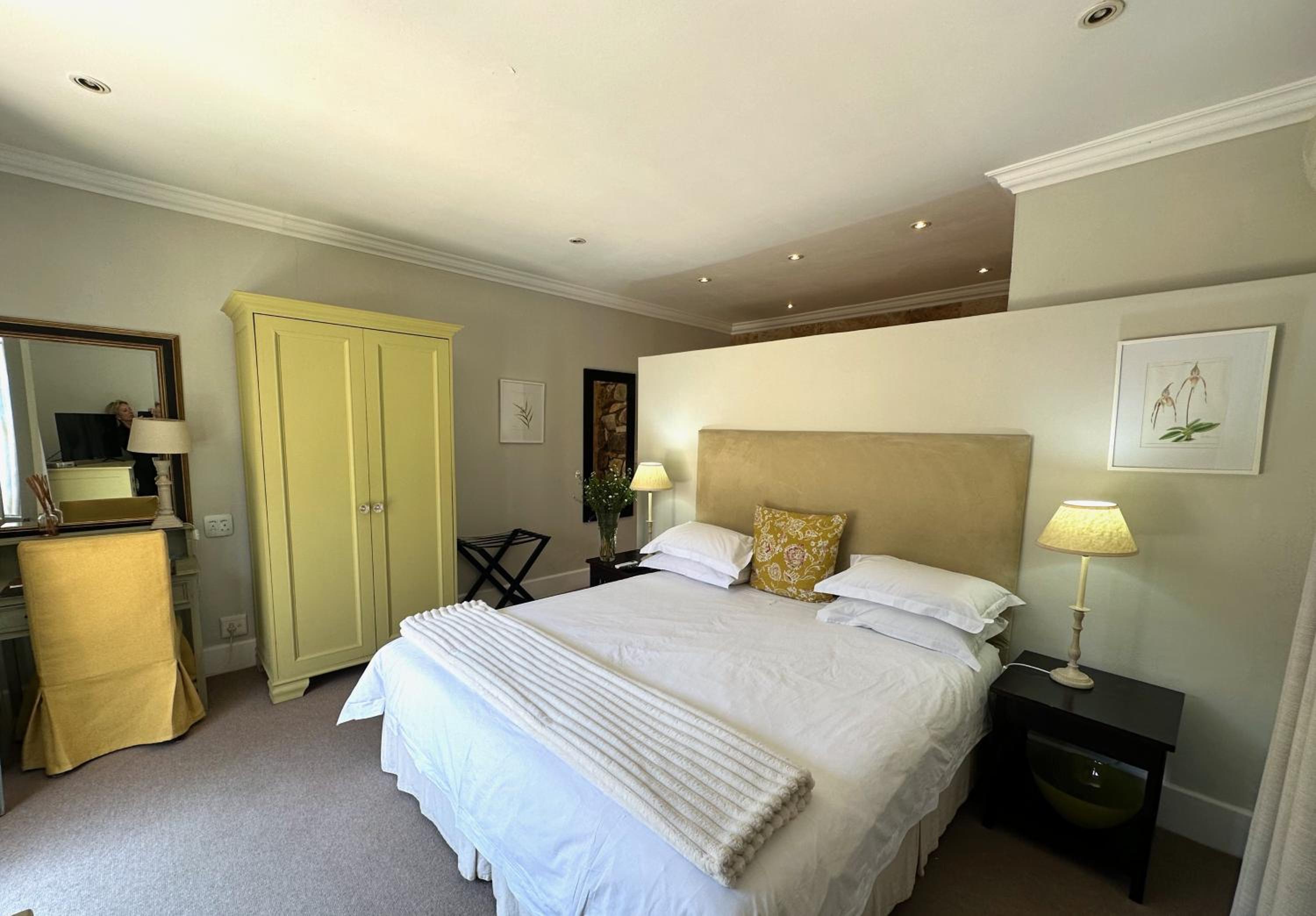Single Room photo 2