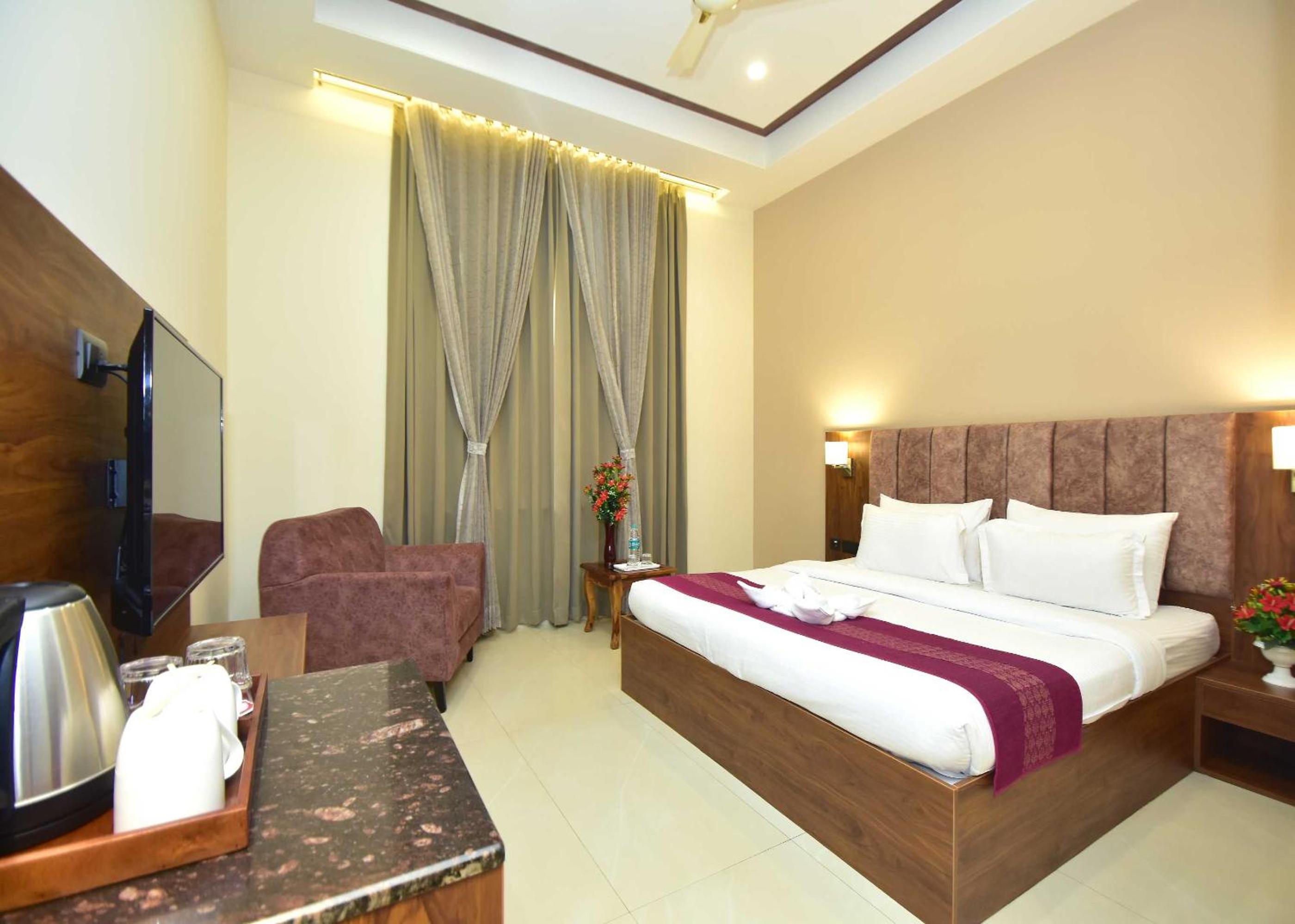 Deluxe Double Room photo 2