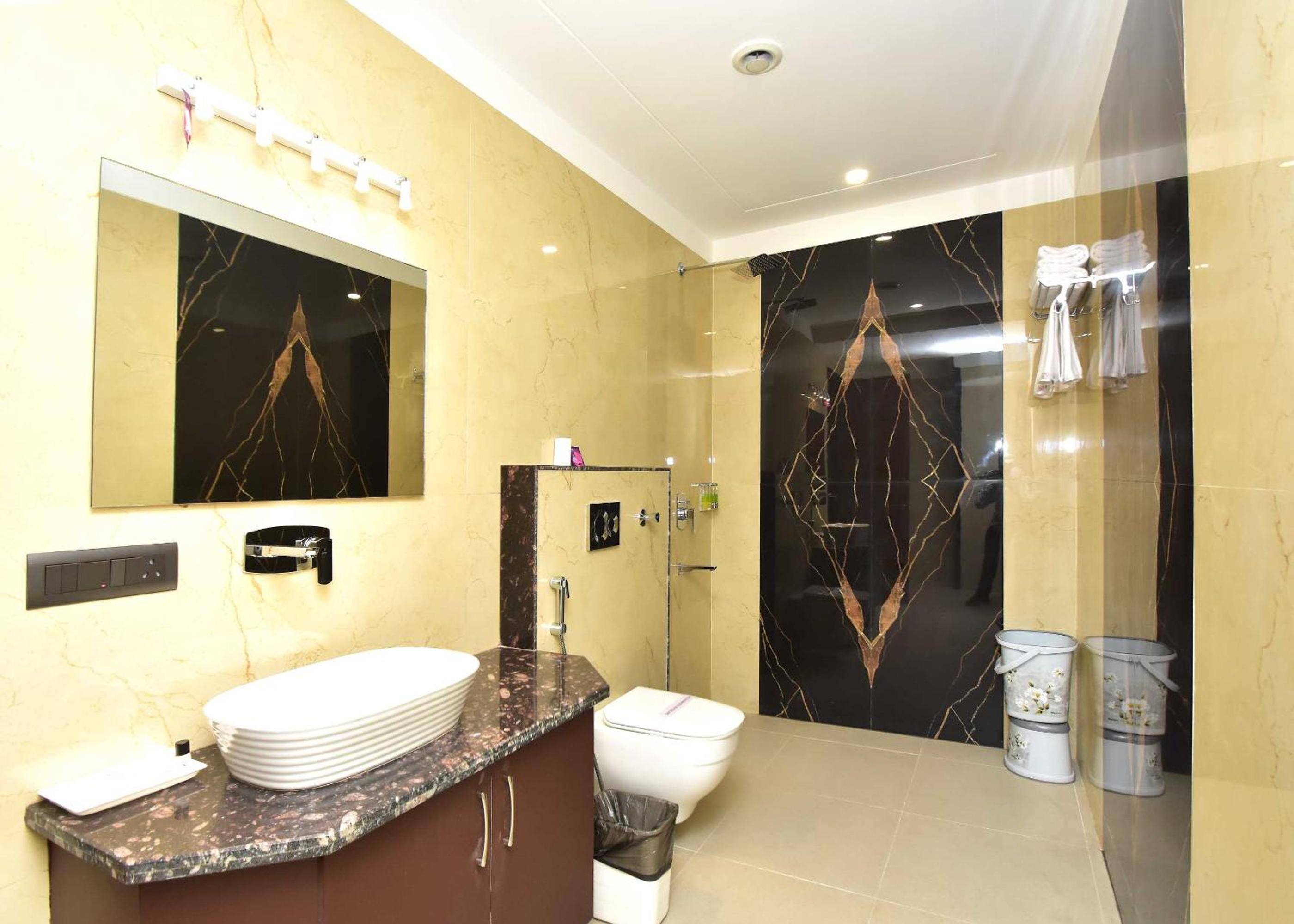 Superior Triple Room photo 2