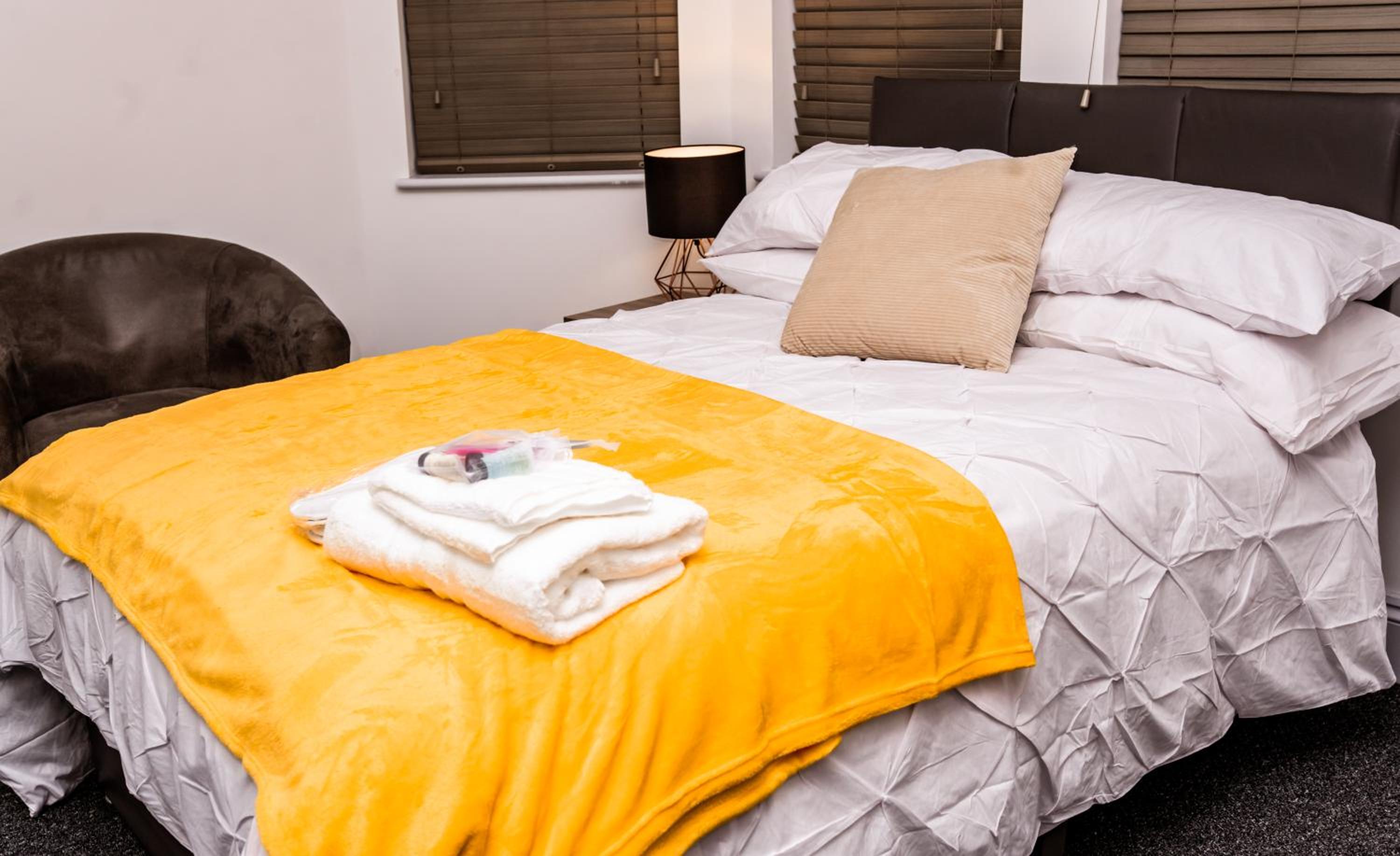 Double Room With Private Bathroom