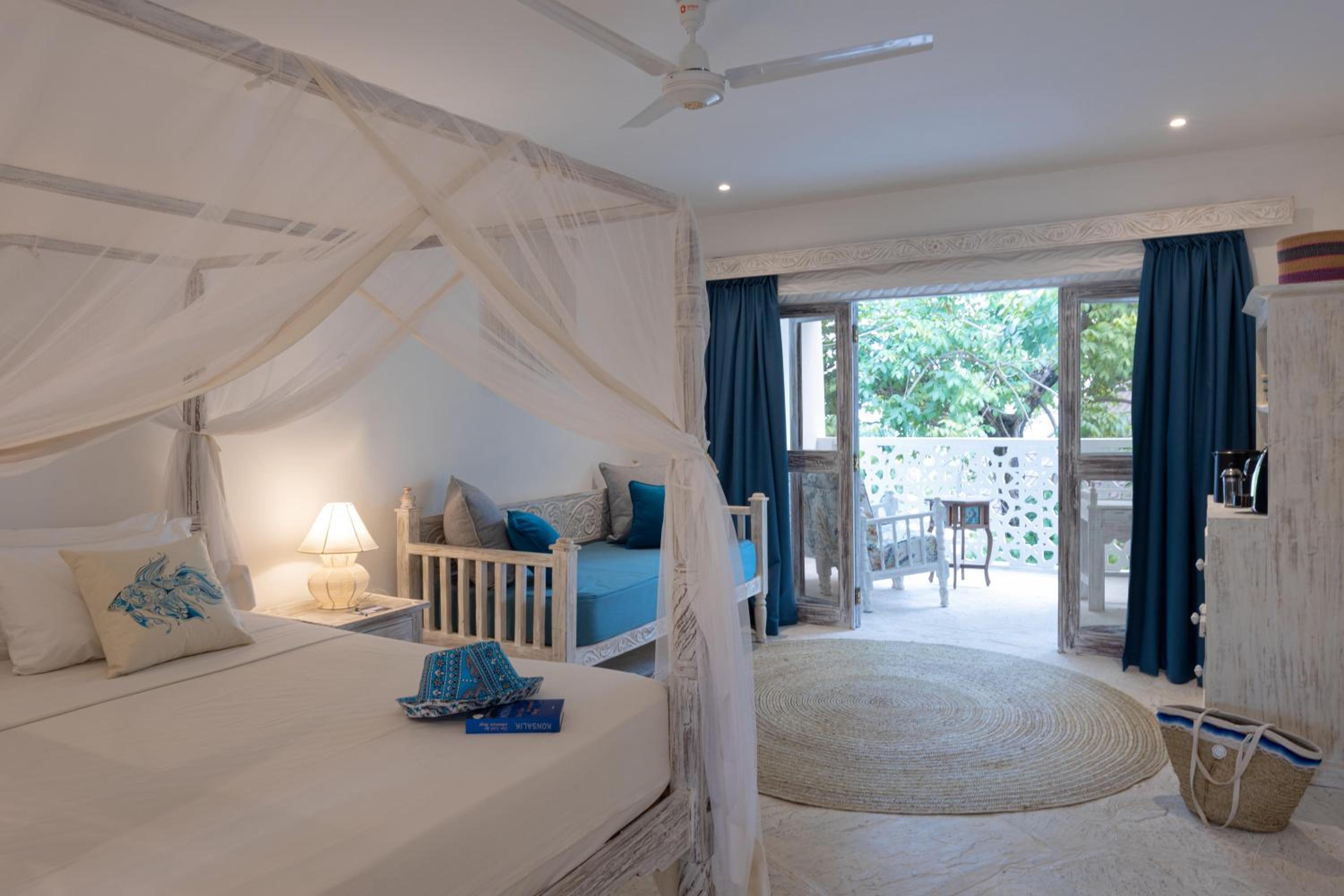 Deluxe Room - Photo 2