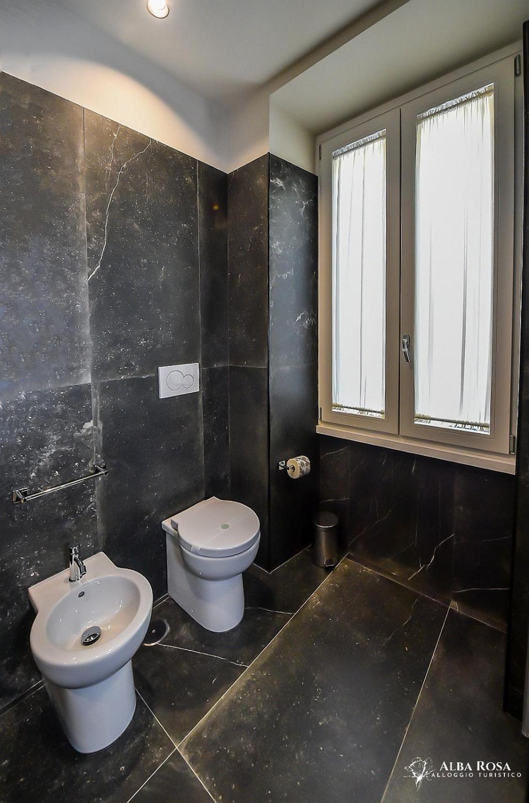 Deluxe Double Room (2 Adults + 1 Child) photo 2