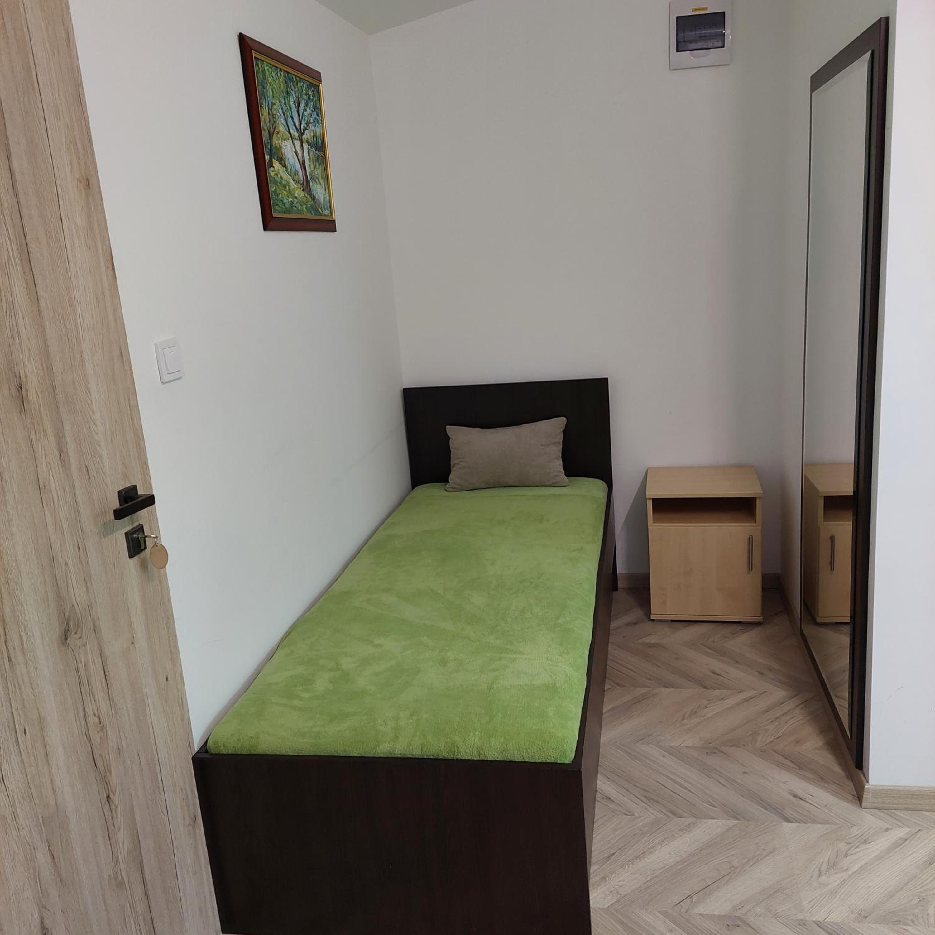 Triple Room with Private Bathroom - Photo 4
