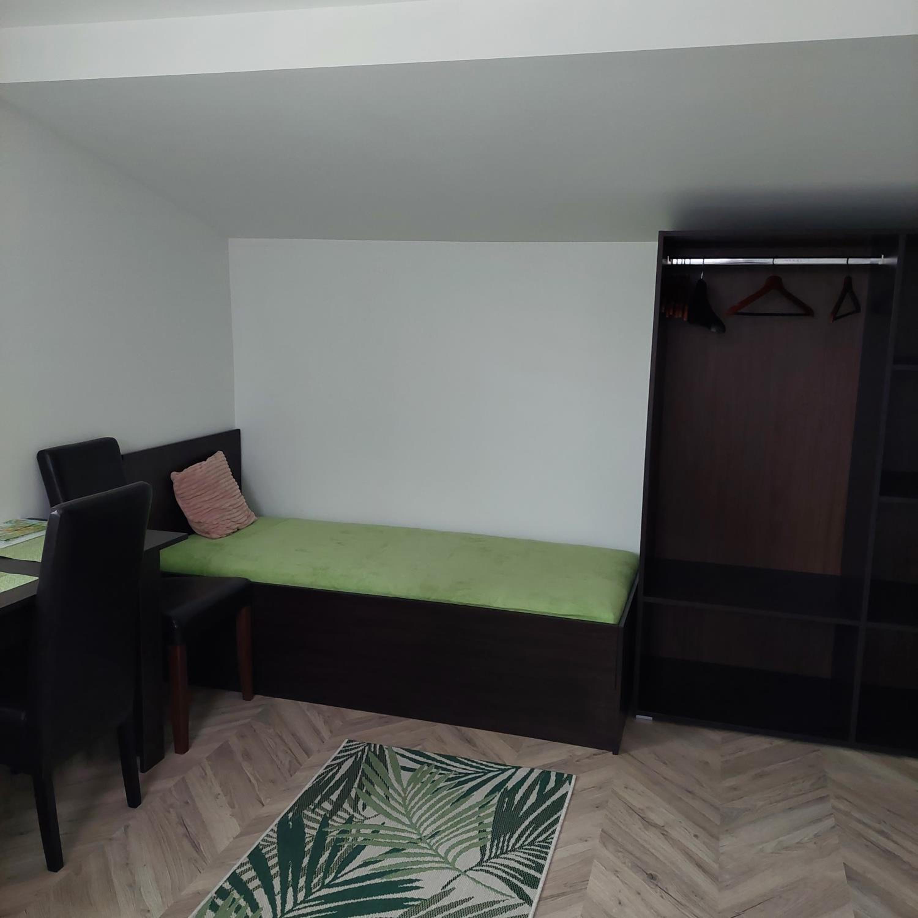 Triple Room with Private Bathroom - Photo 3