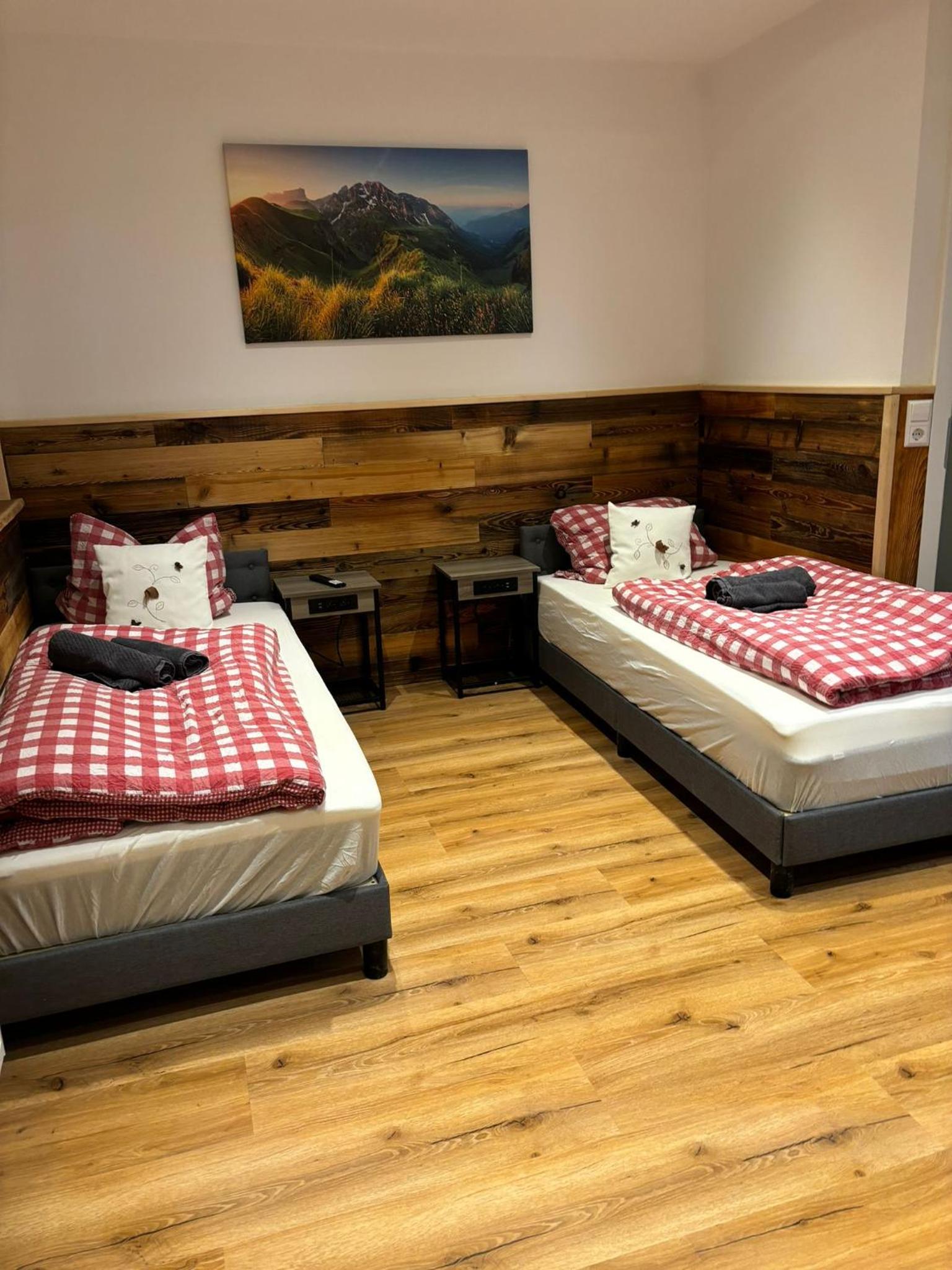 Twin Room - Photo 6