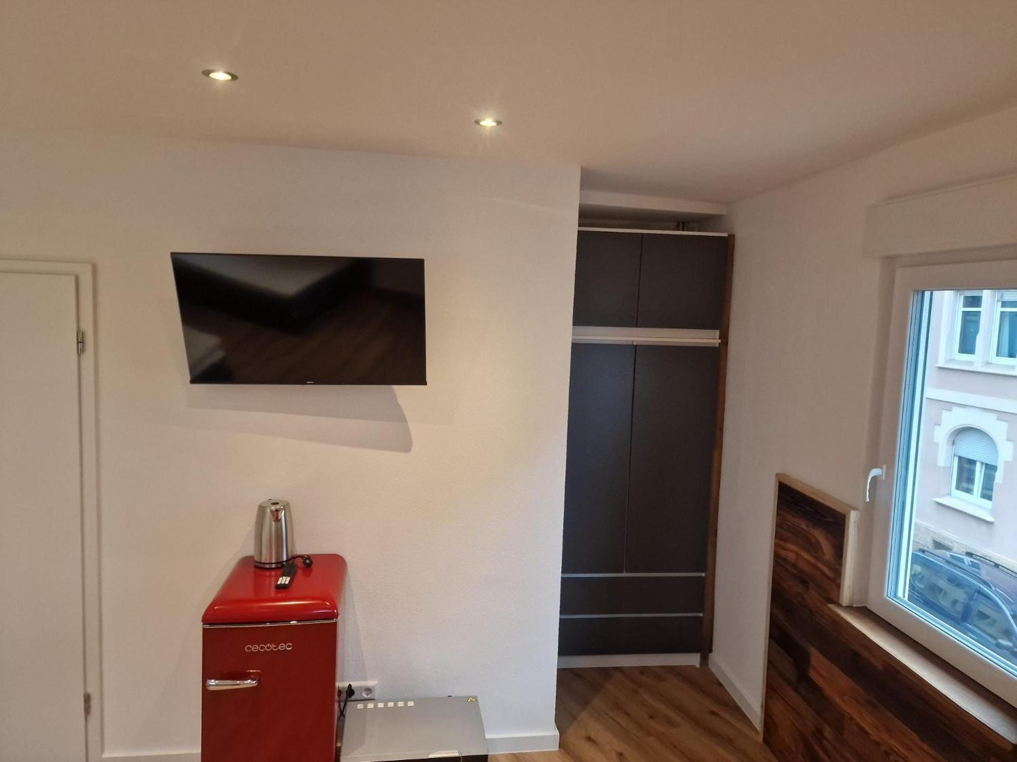 Twin Room - Photo 8