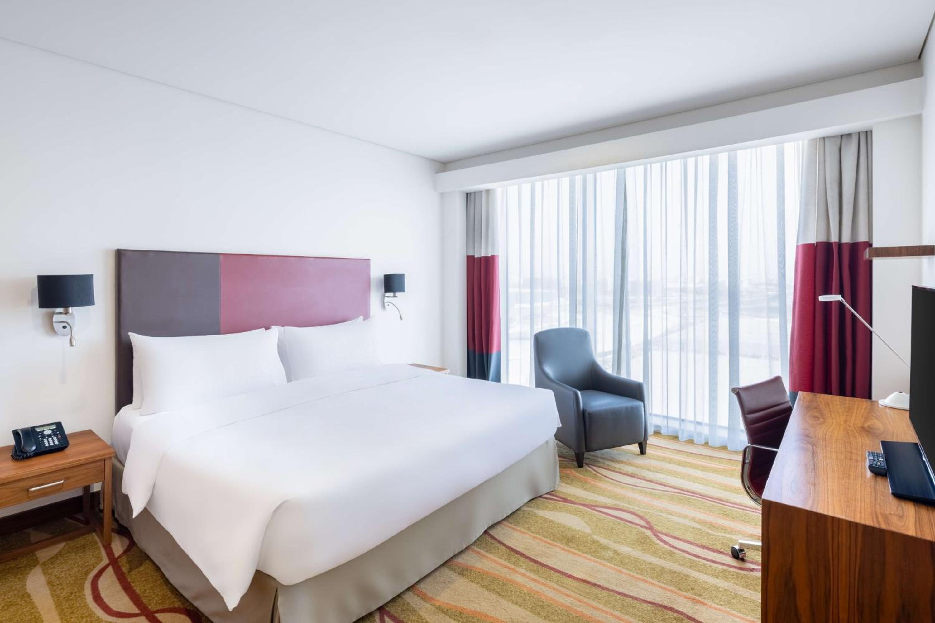 One-Bedroom Apartment With King Bed