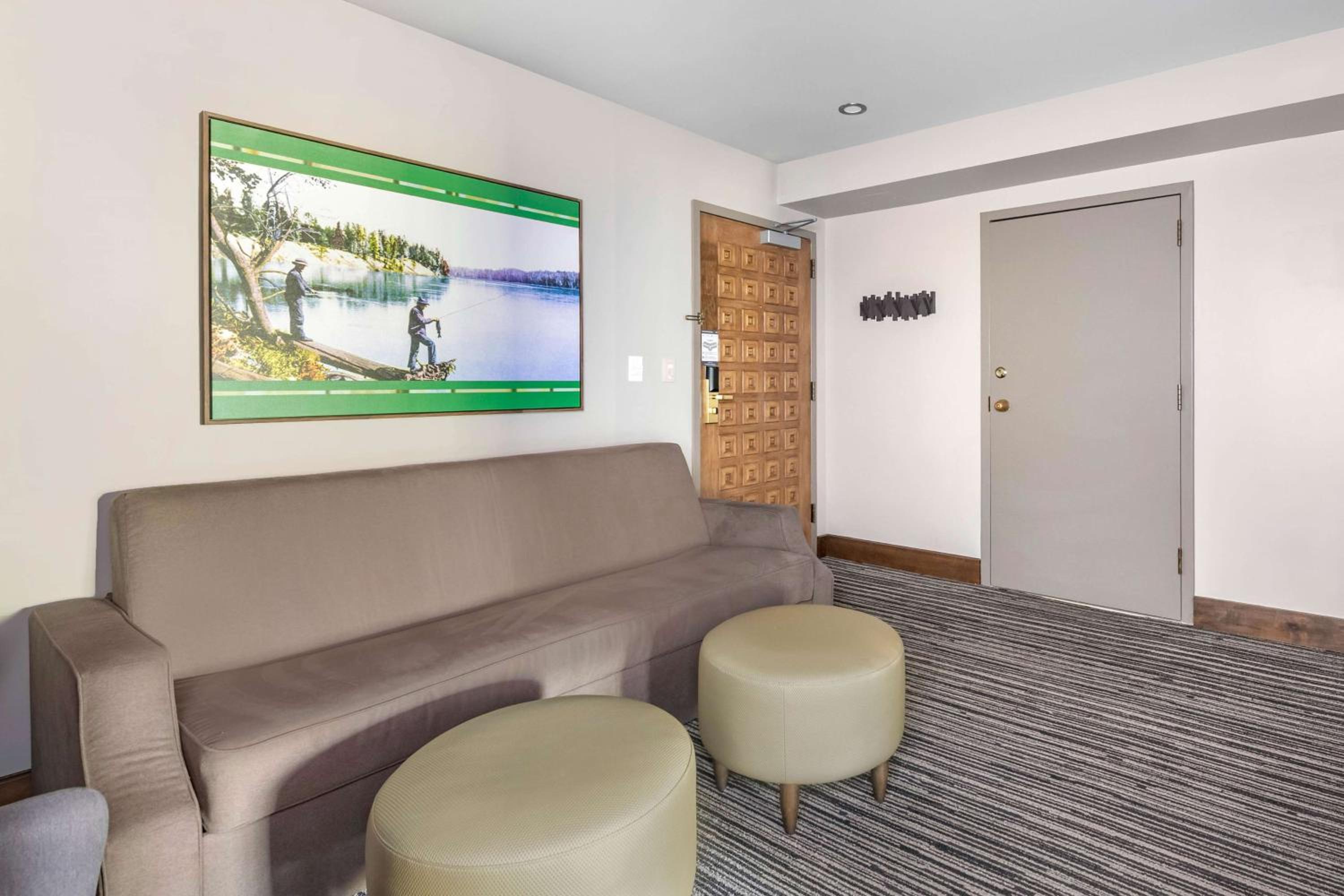 One-Bedroom Suite with Queen or King Bed and Sofa Bed