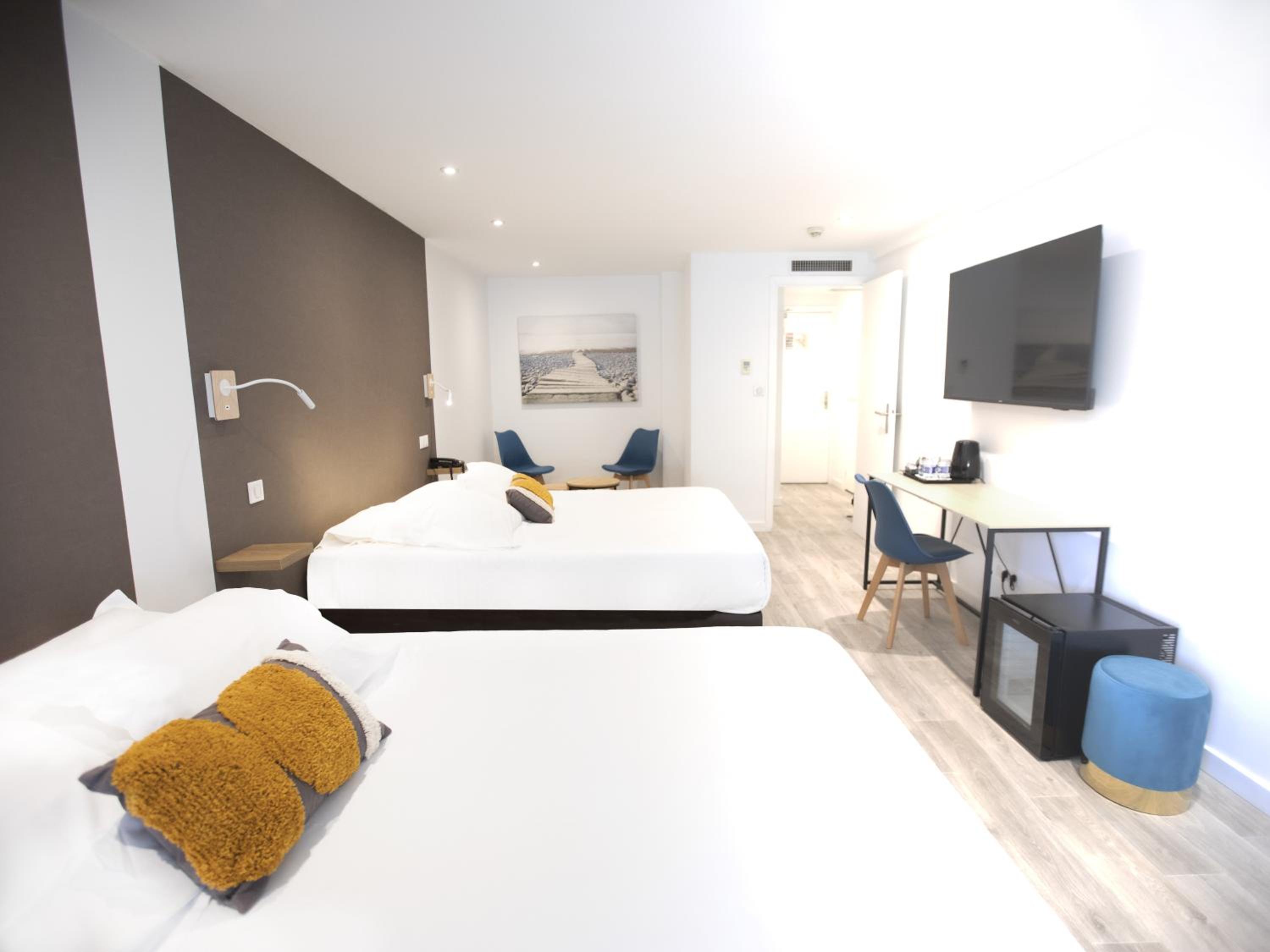 Quadruple Room - Photo 2
