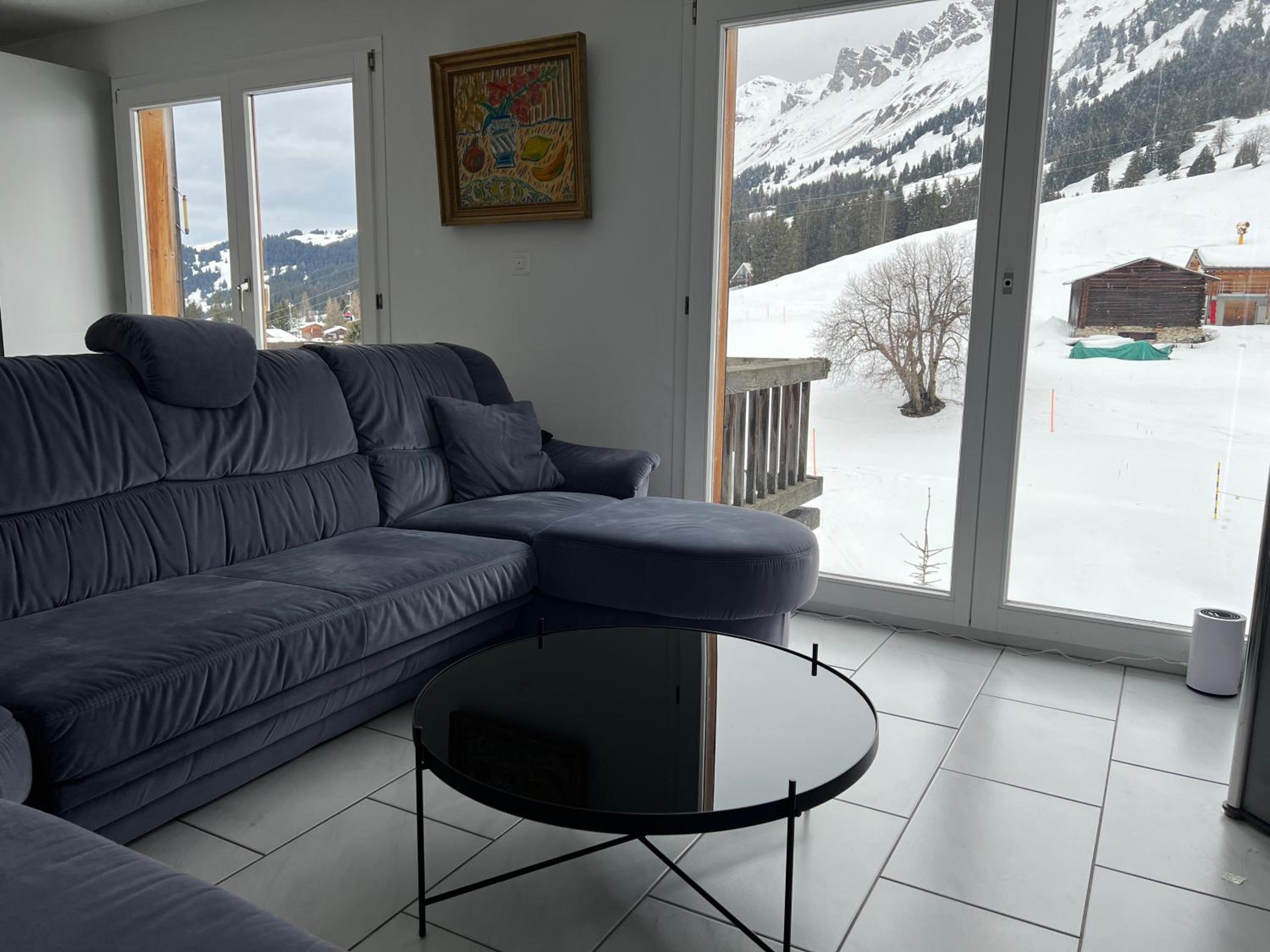 Three-Bedroom Apartment photo 2