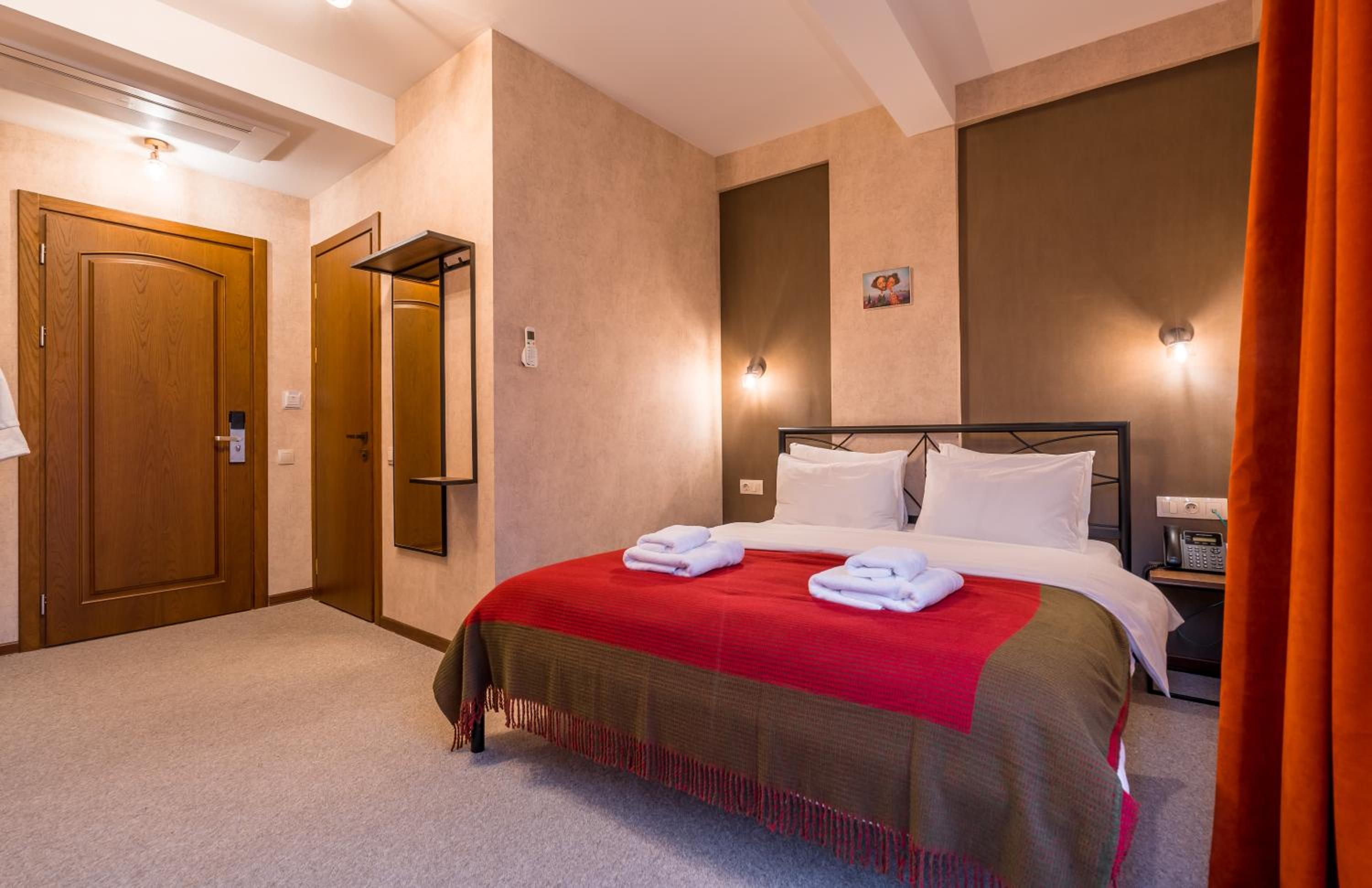 Deluxe Single Room