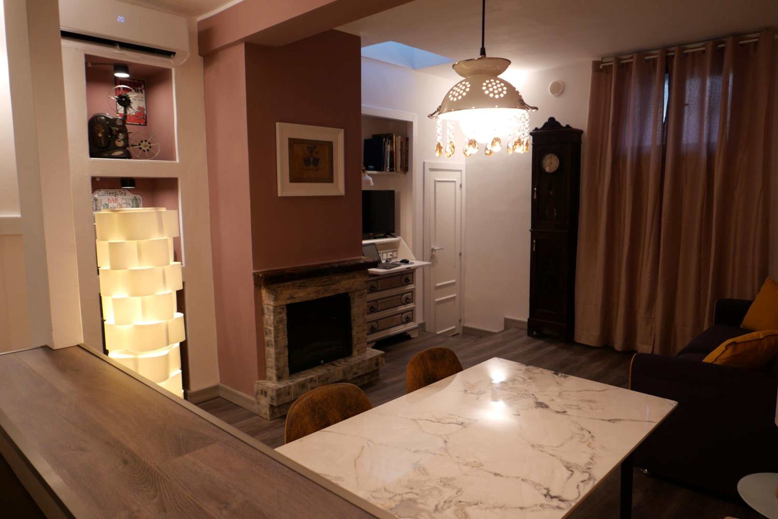 Studio Apartment