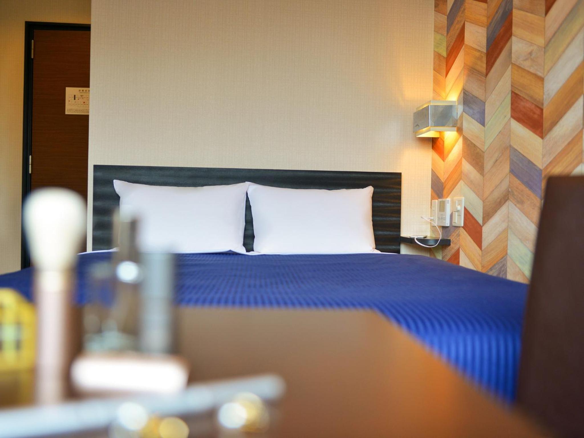 Renewal Standard Single Room (55 in bed) - Non-Smoking - Photo 11