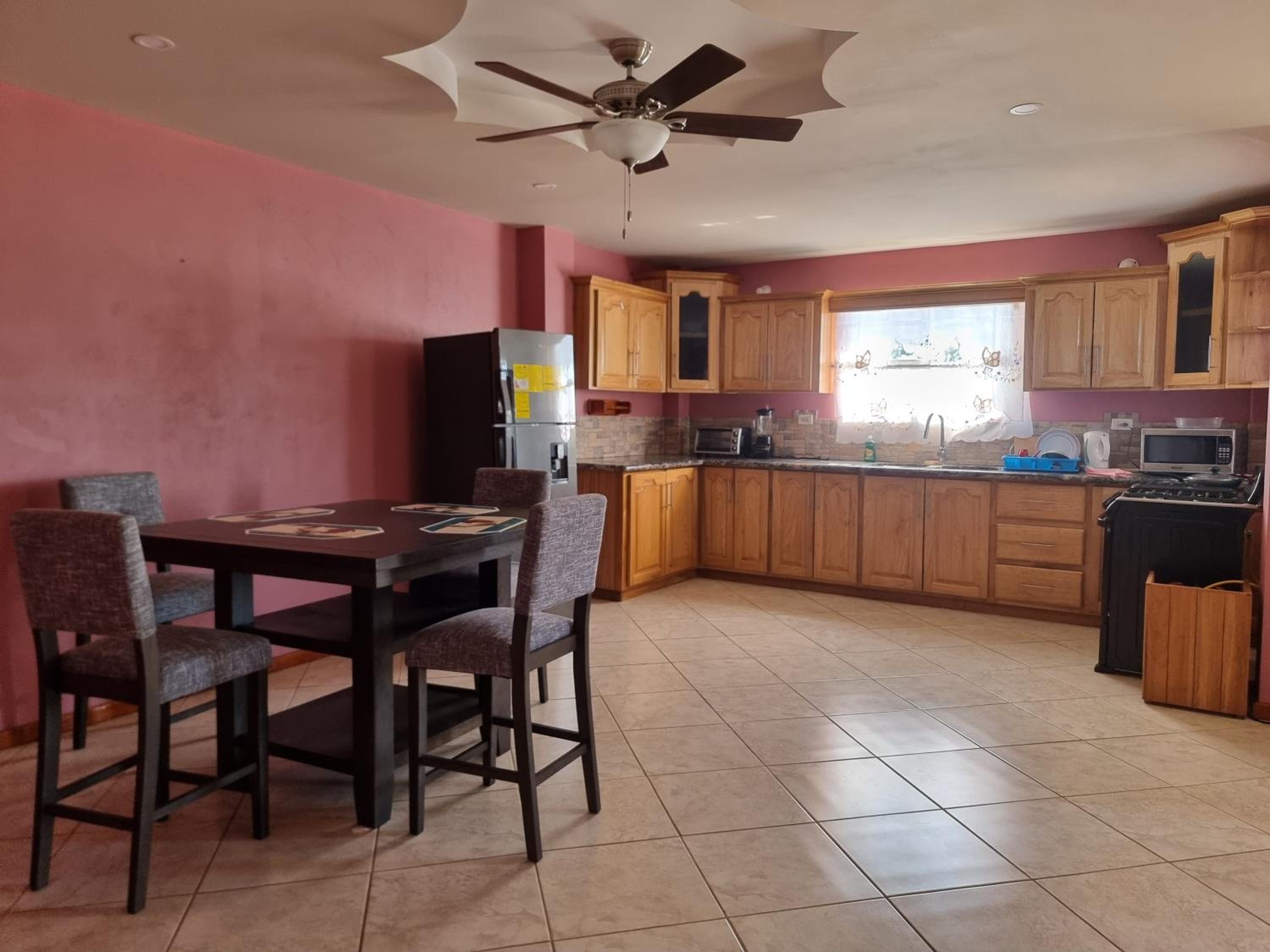 Deluxe Family Suite photo 3