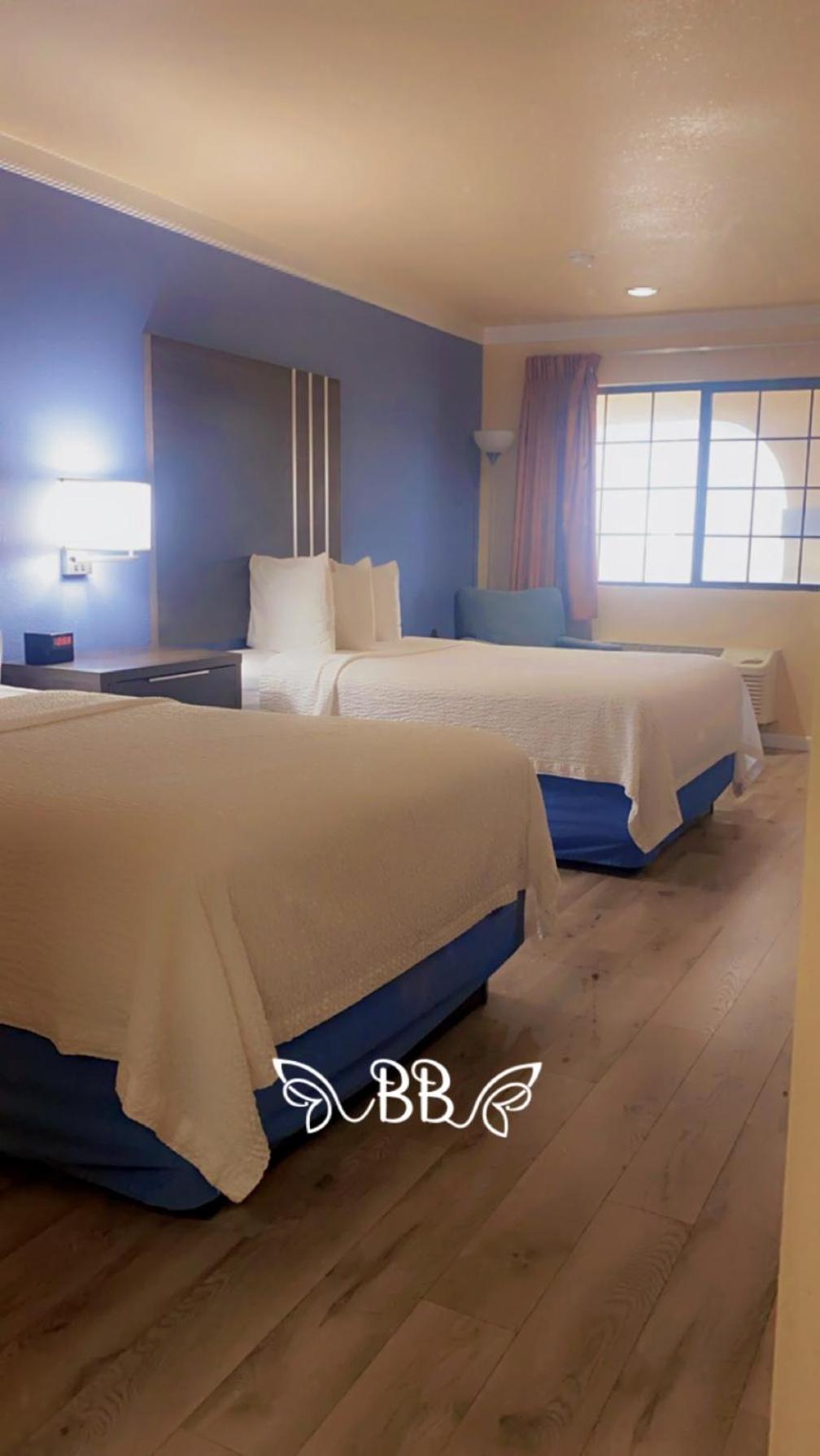 Double Room with Two Double Beds - Non-Smoking - Photo 1