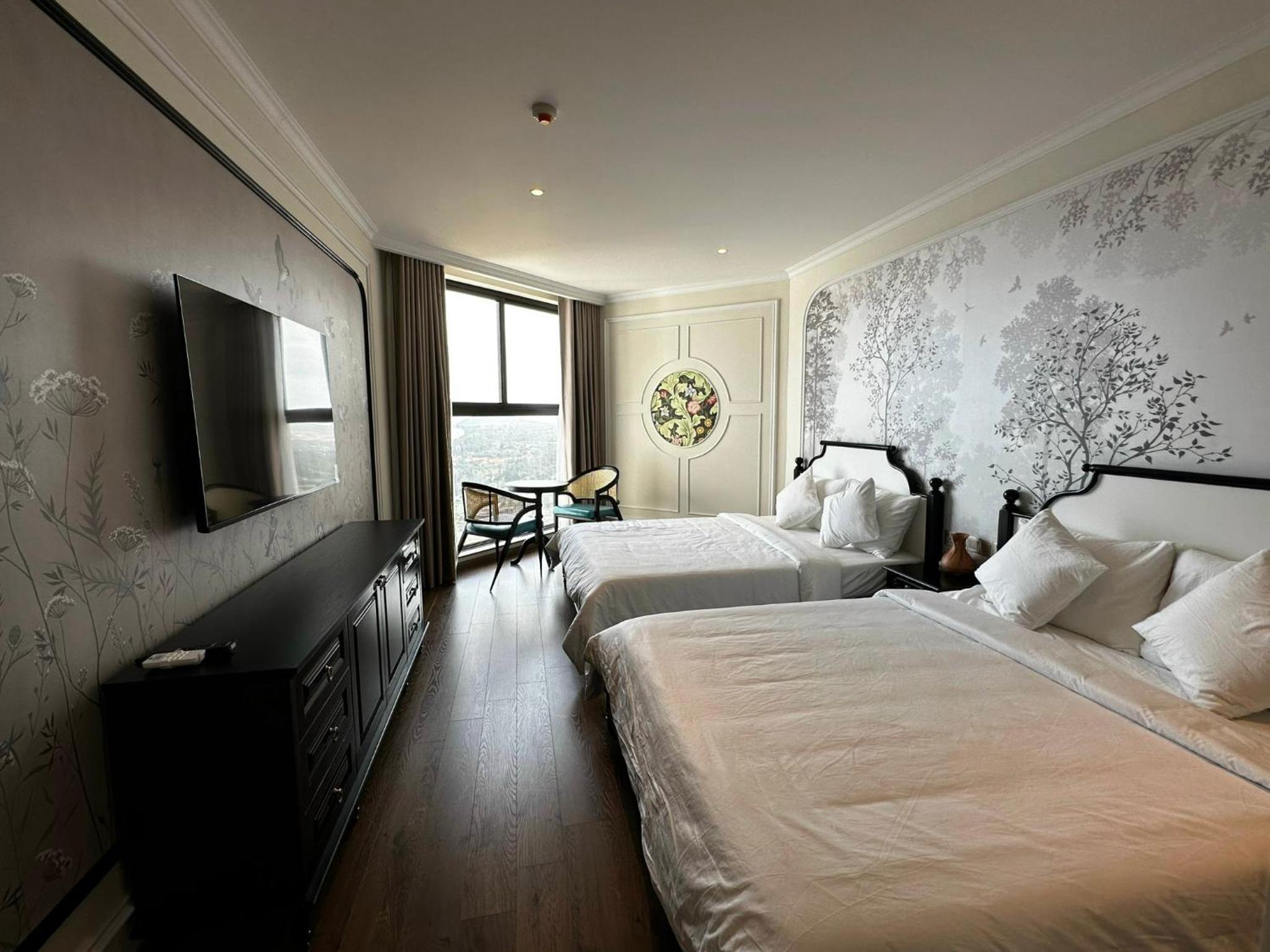 Deluxe Queen Room with Two Queen Beds