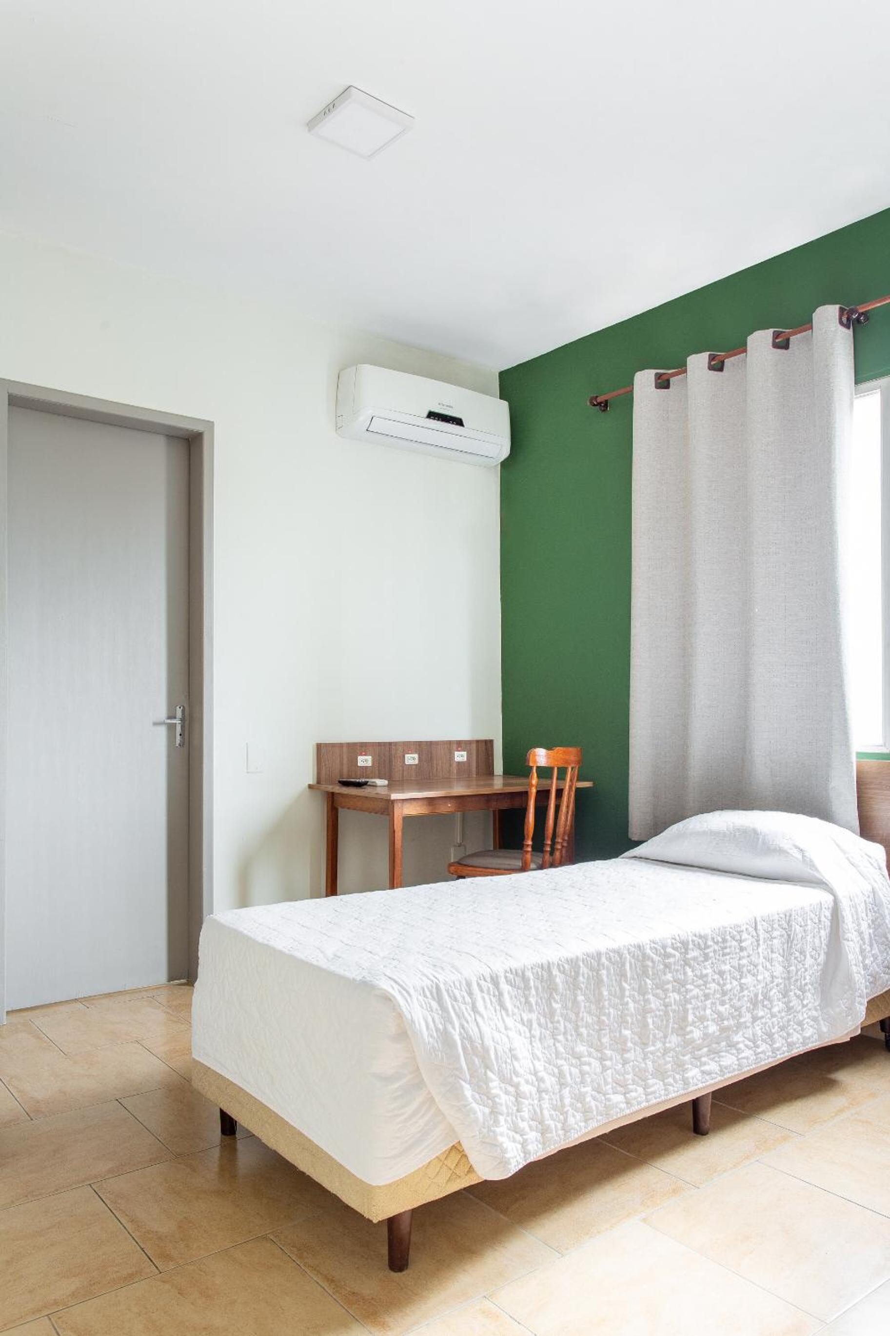 Standard Twin Room photo 1