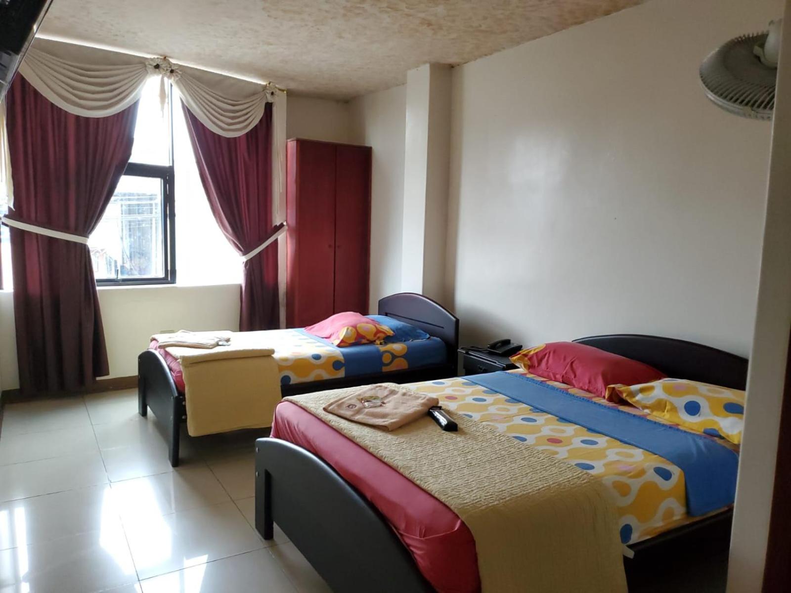 Economy Twin Room photo 2