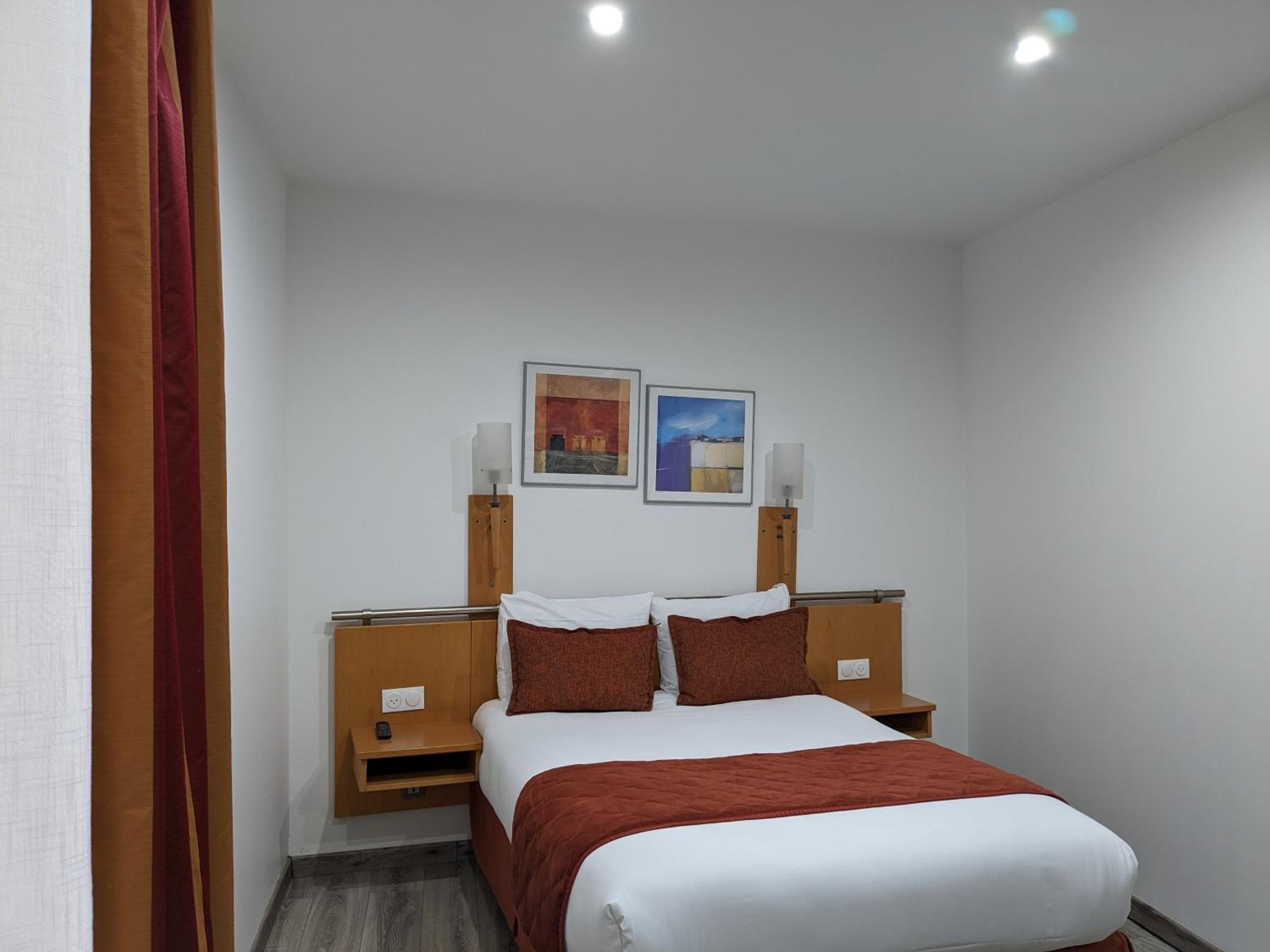 Large Double Room - Photo 33