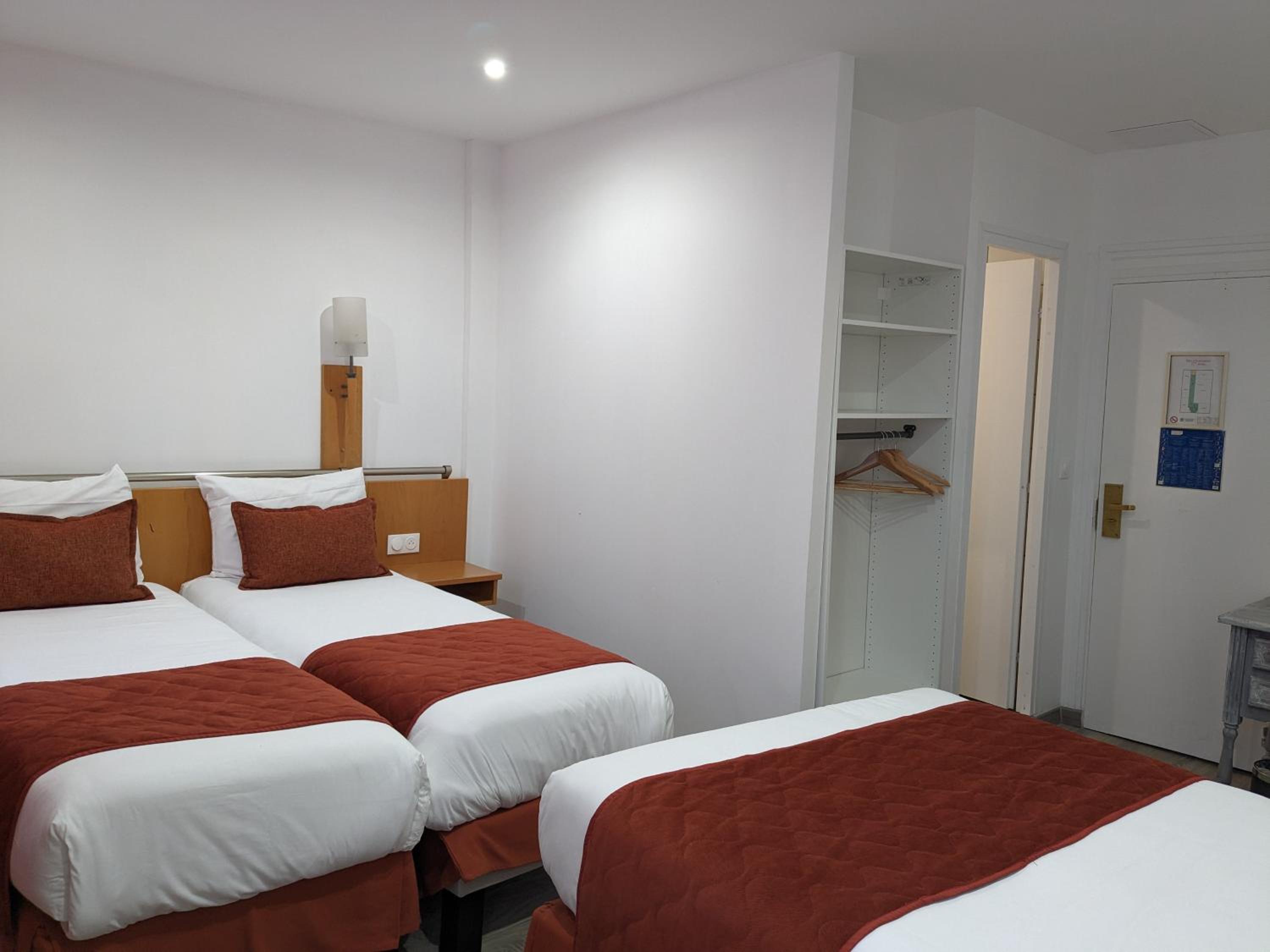 Comfort Quadruple Room - Photo 7