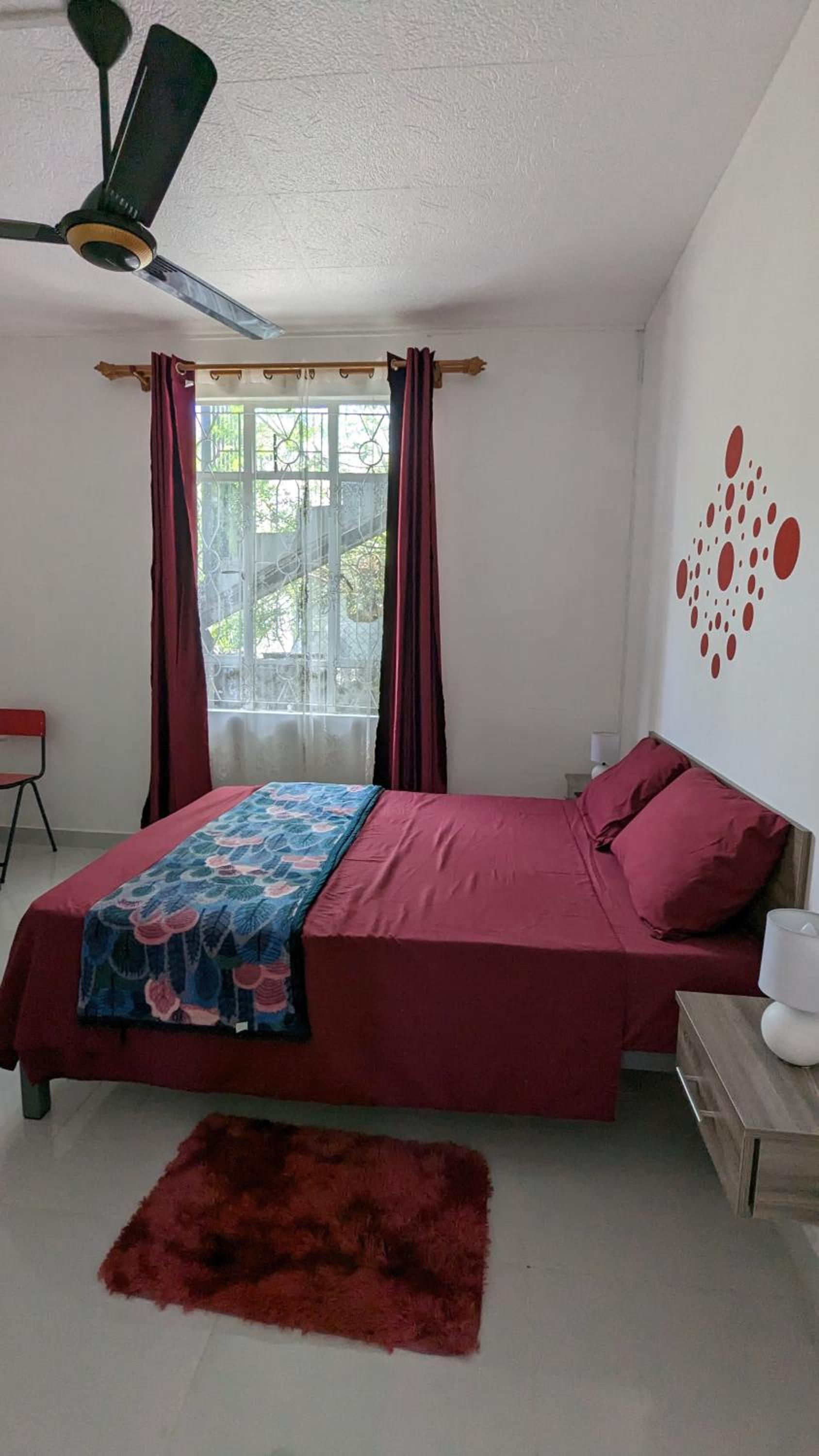 Four-Bedroom House photo 3
