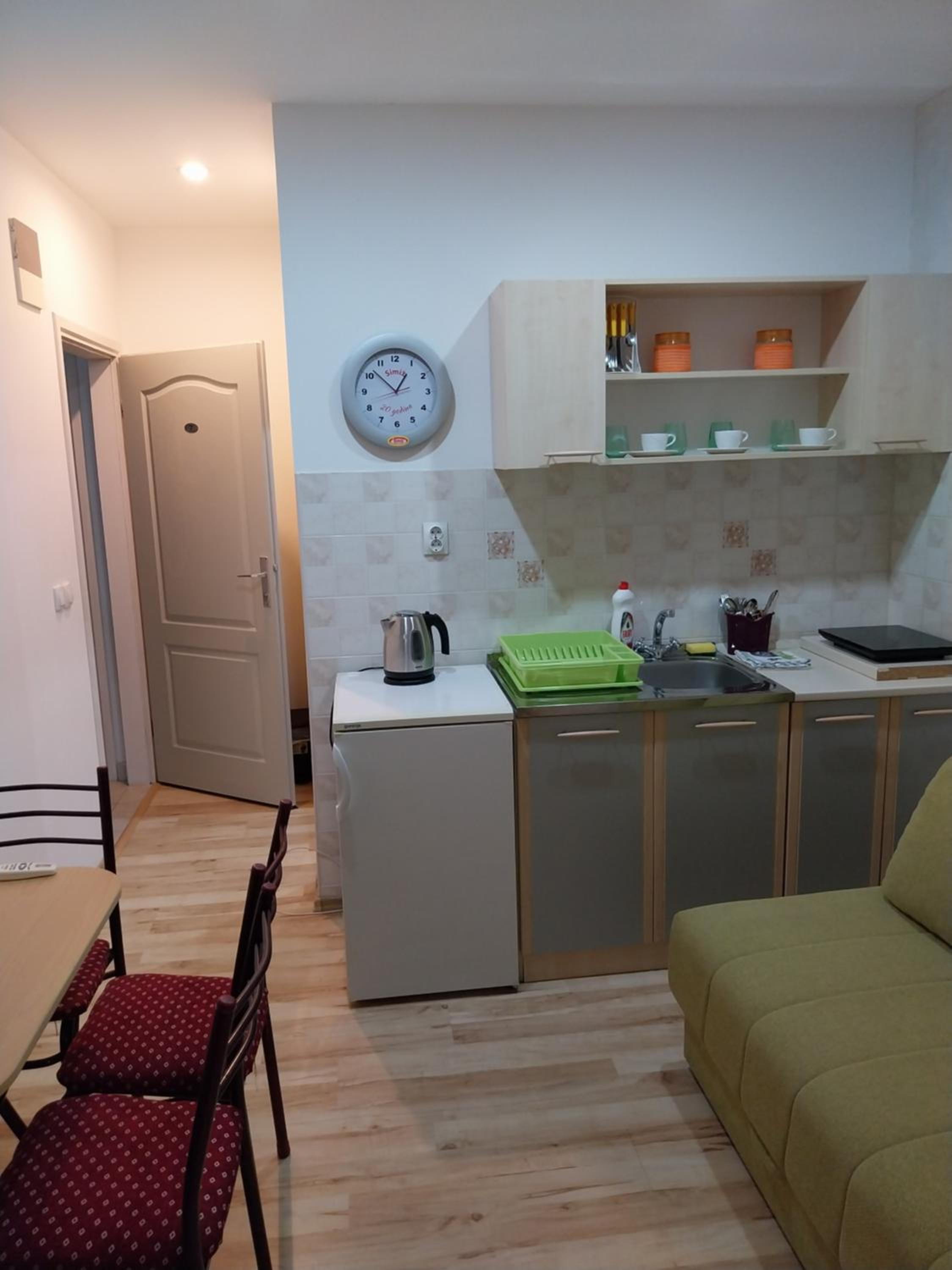 One-Bedroom Apartment with Terrace photo 1