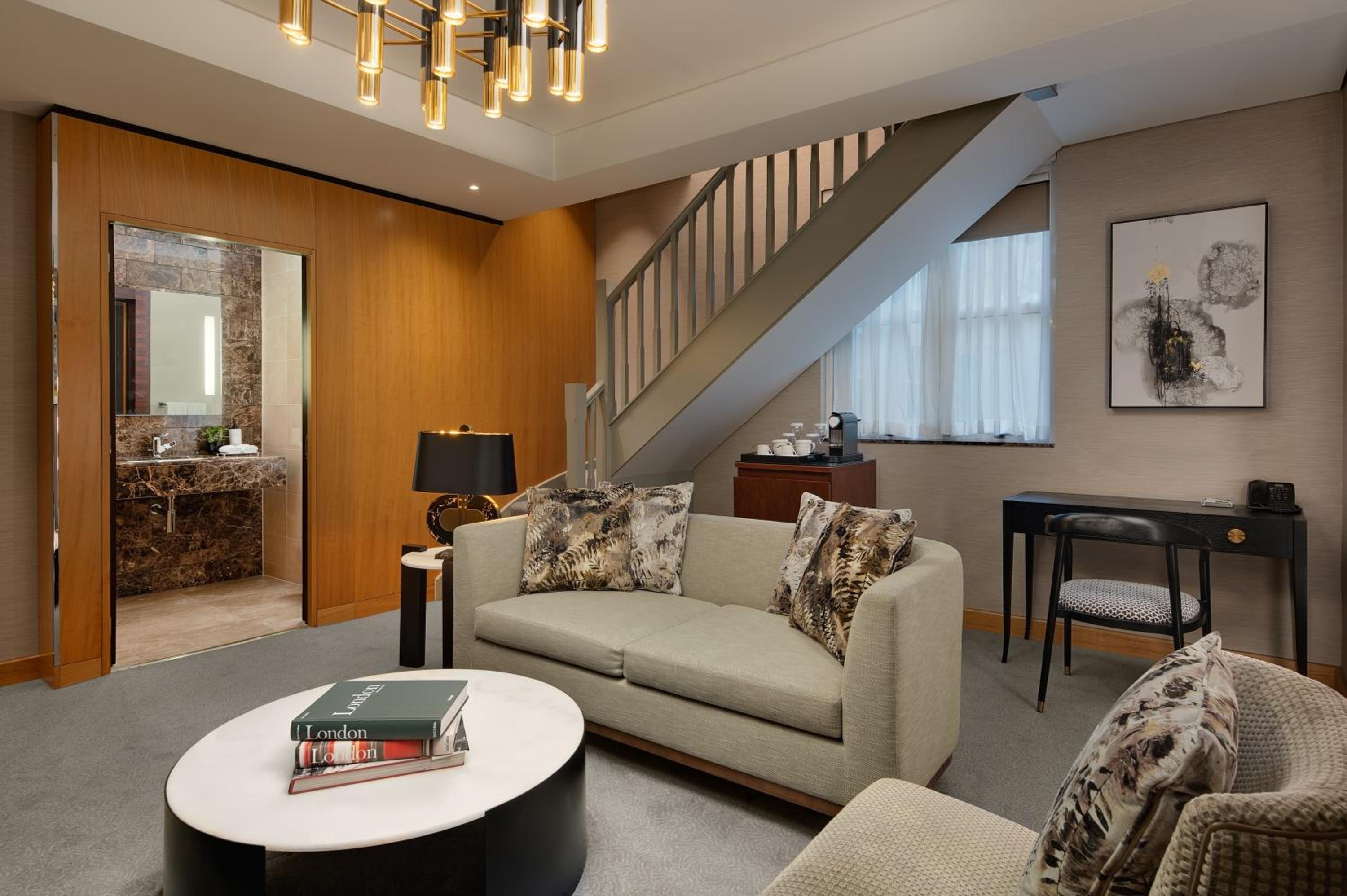One-Bedroom Duplex Suite with Lounge Access