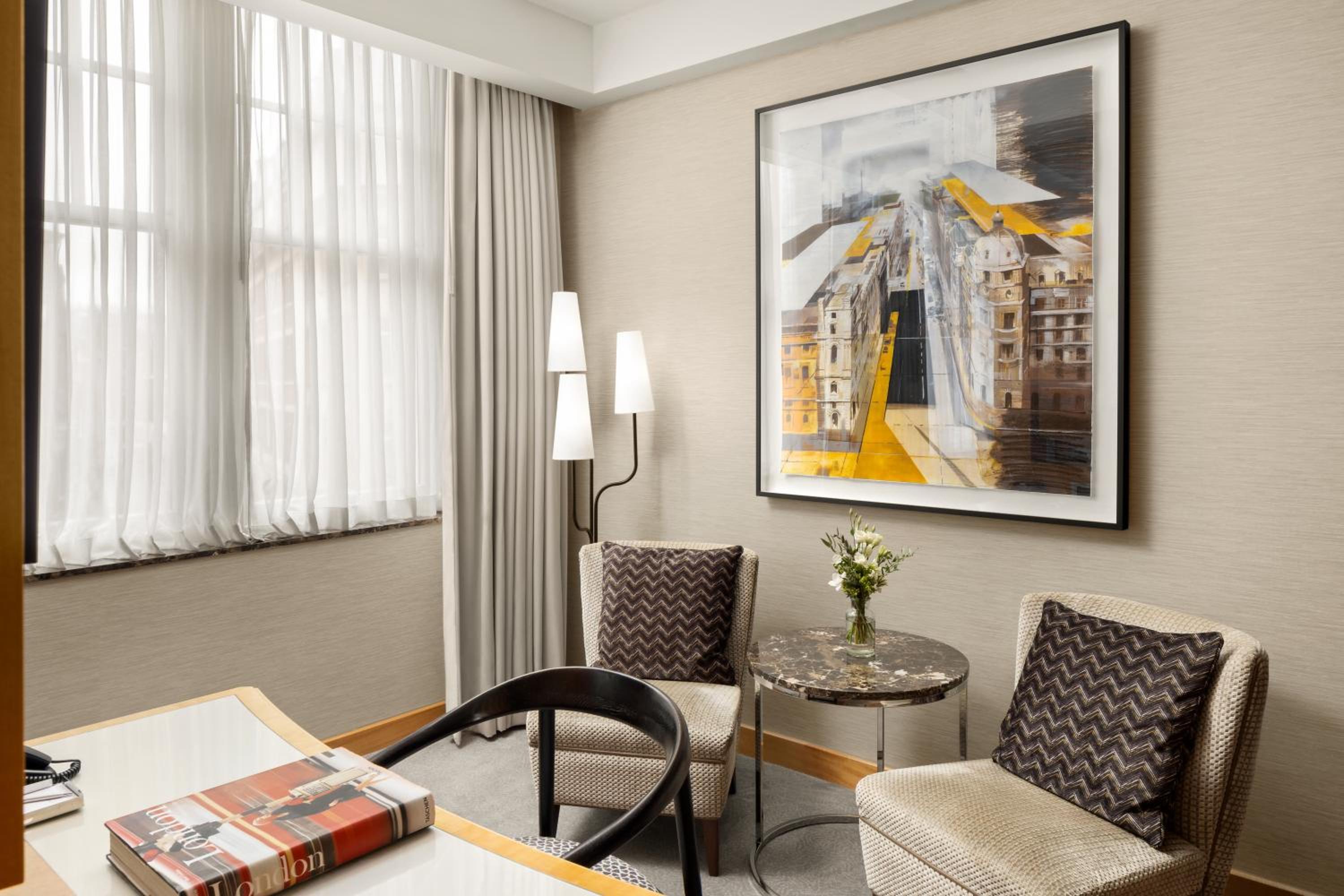 Junior Suite - Lounge Access