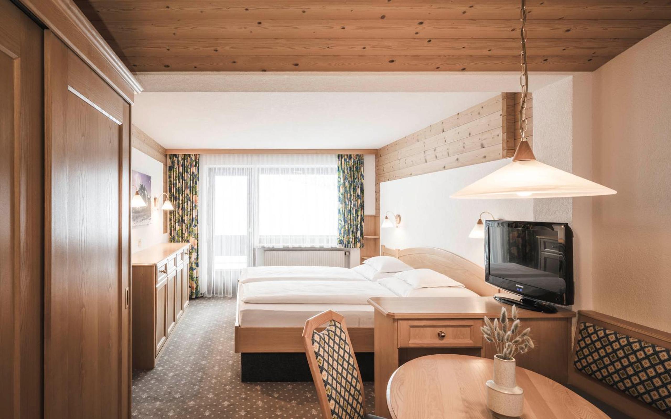 Classic Double Room with Balcony