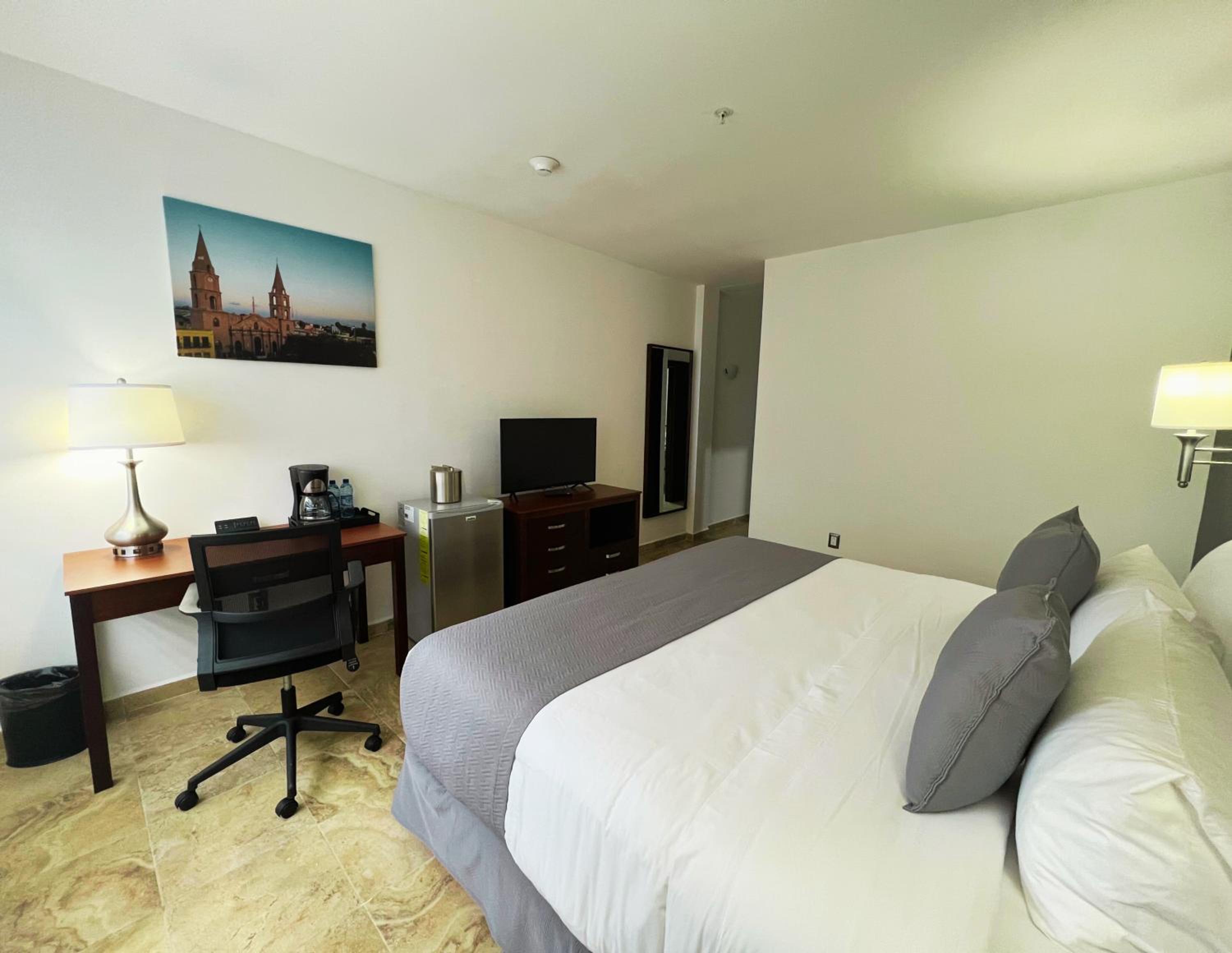 King Room - Mobility Access/Non-Smoking - Photo 2