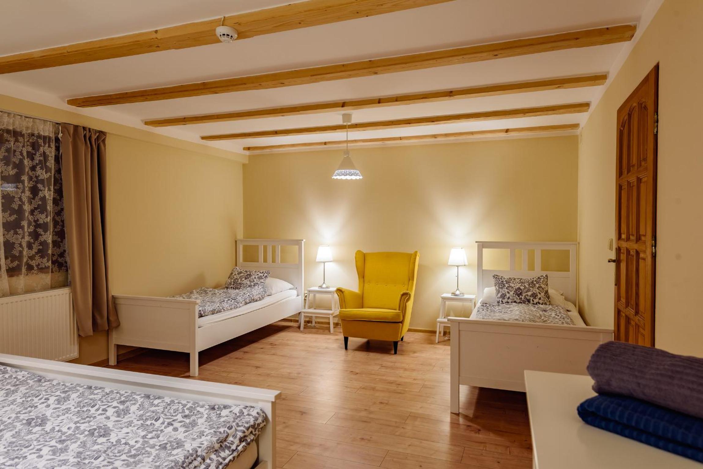 Family Room (6 Adults) - Photo 14