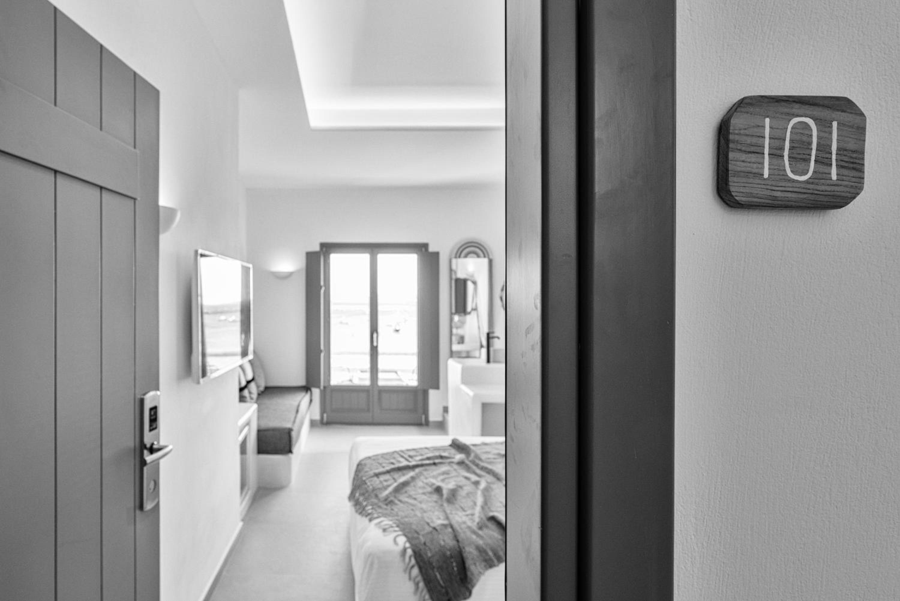 Deluxe Double Room with Sea View photo 3