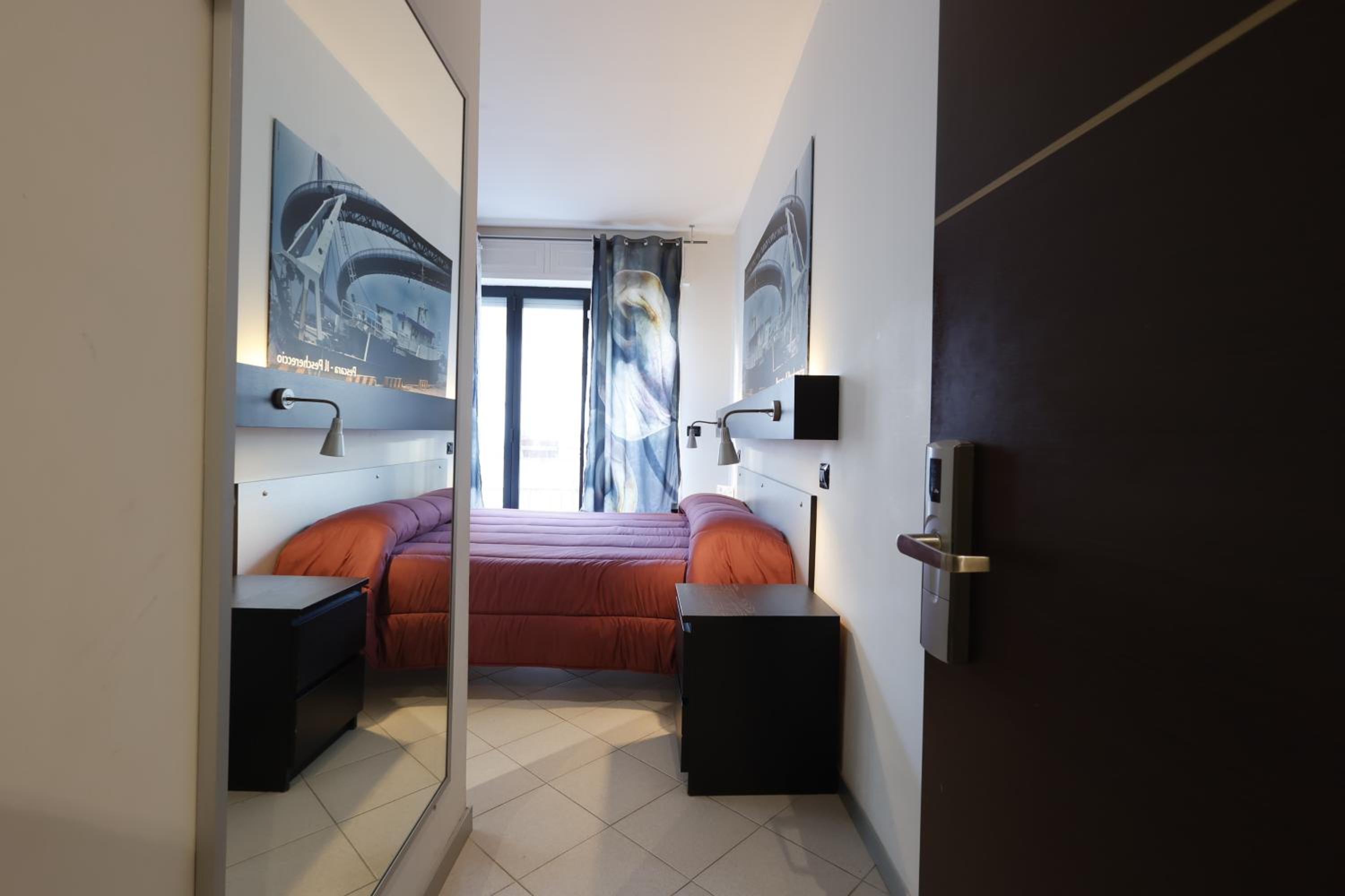 Double or Twin Room - Photo 3