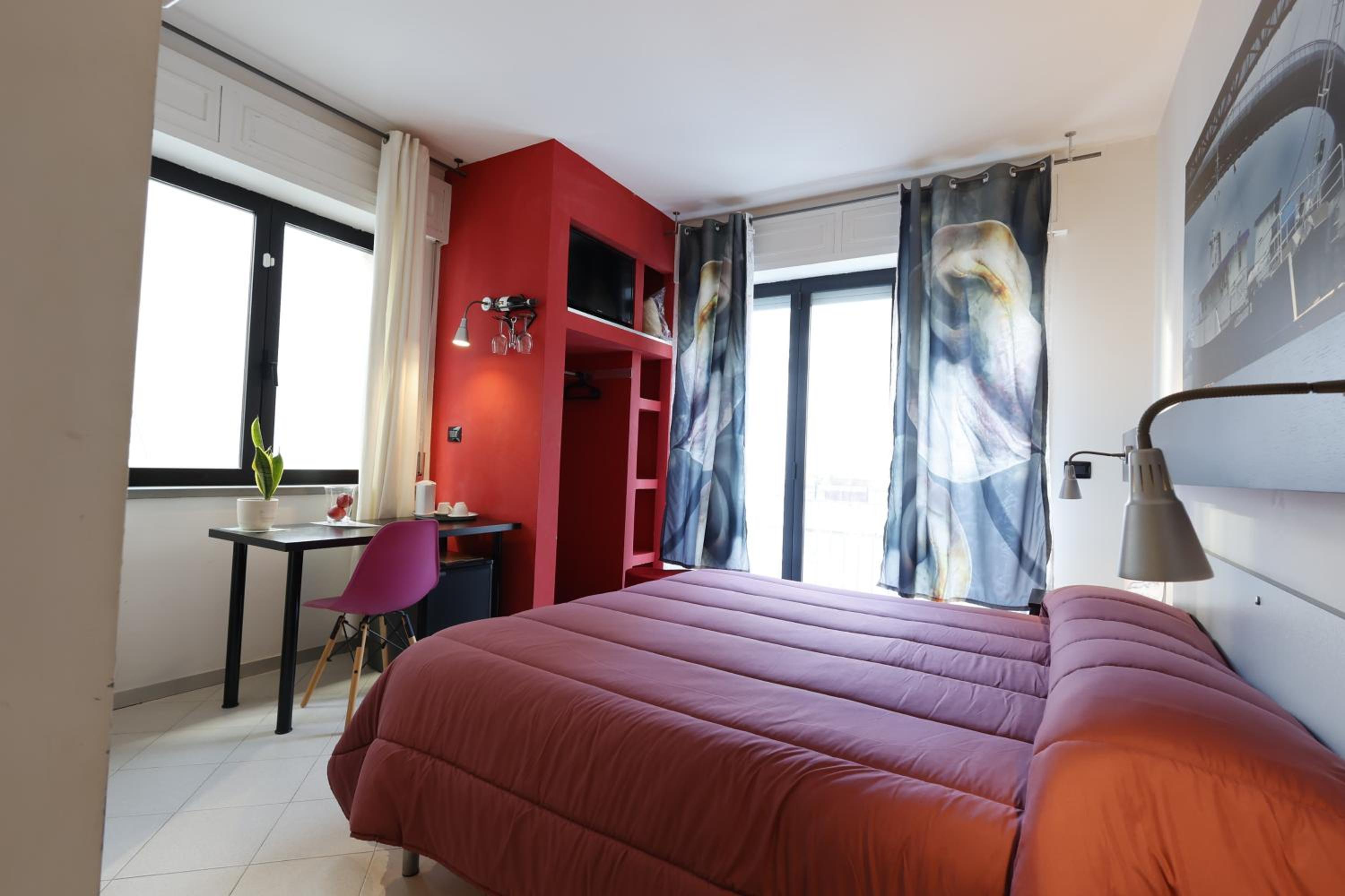 Double or Twin Room - Photo 4