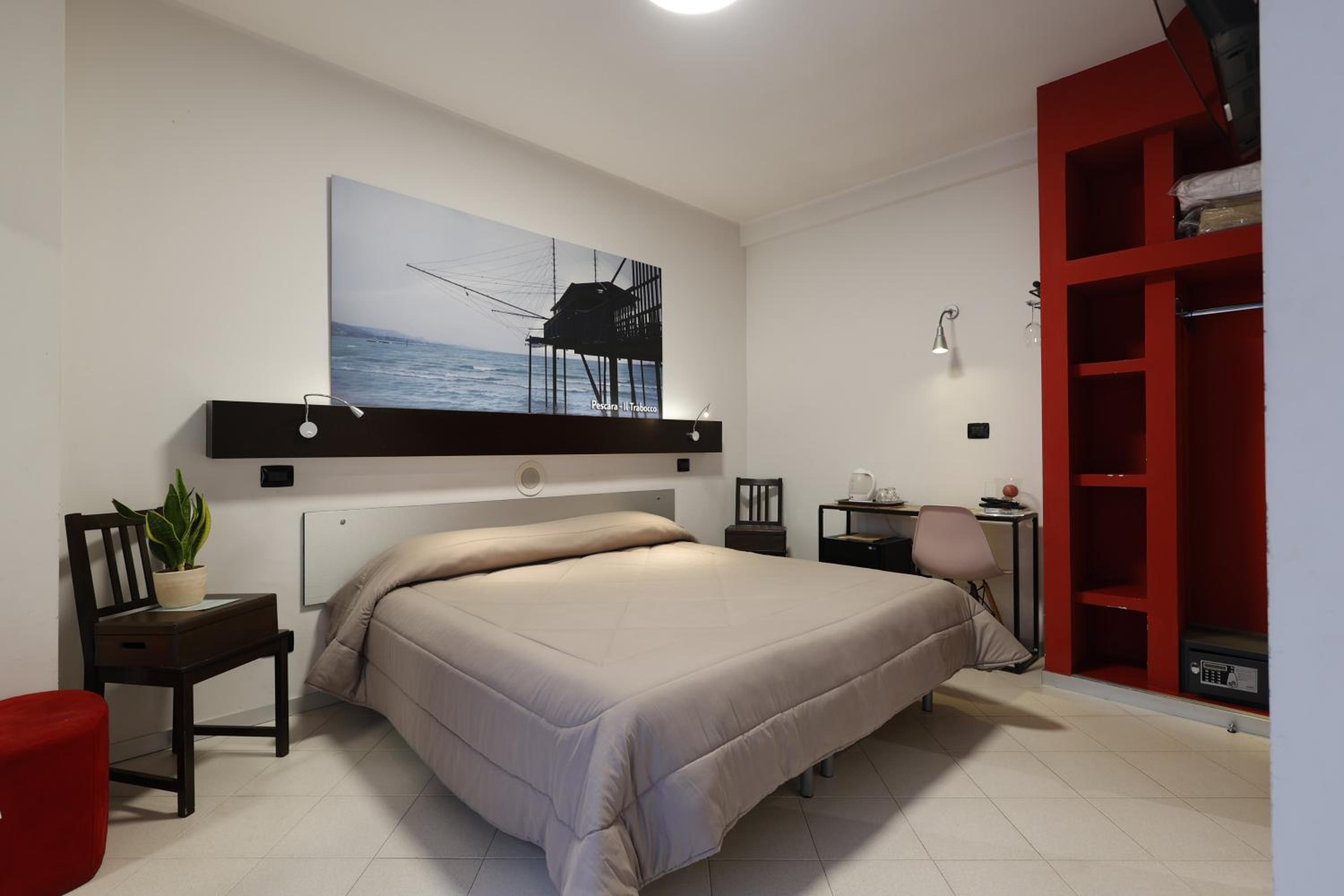 Double or Twin Room - Photo 18
