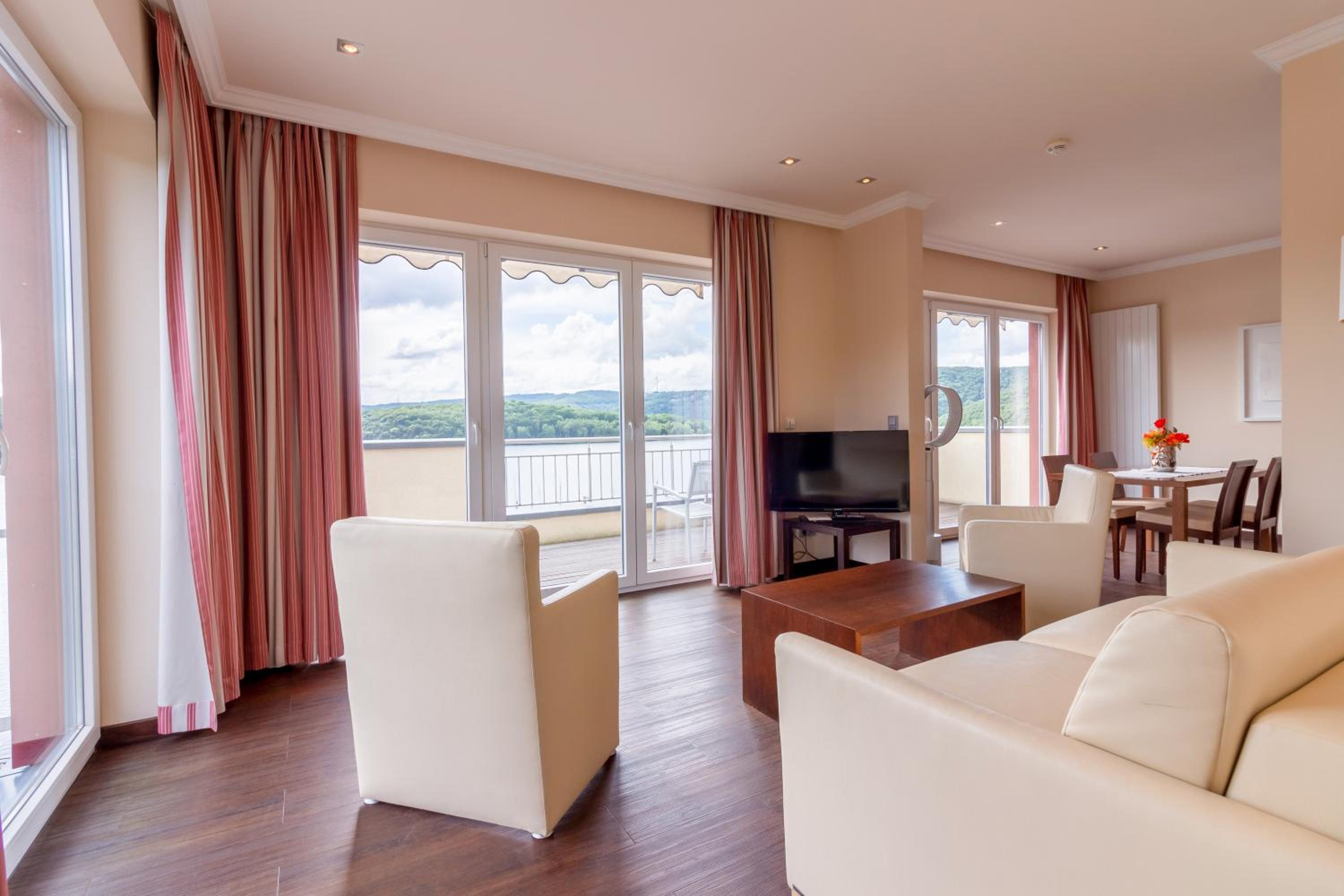 Suite With Lake View