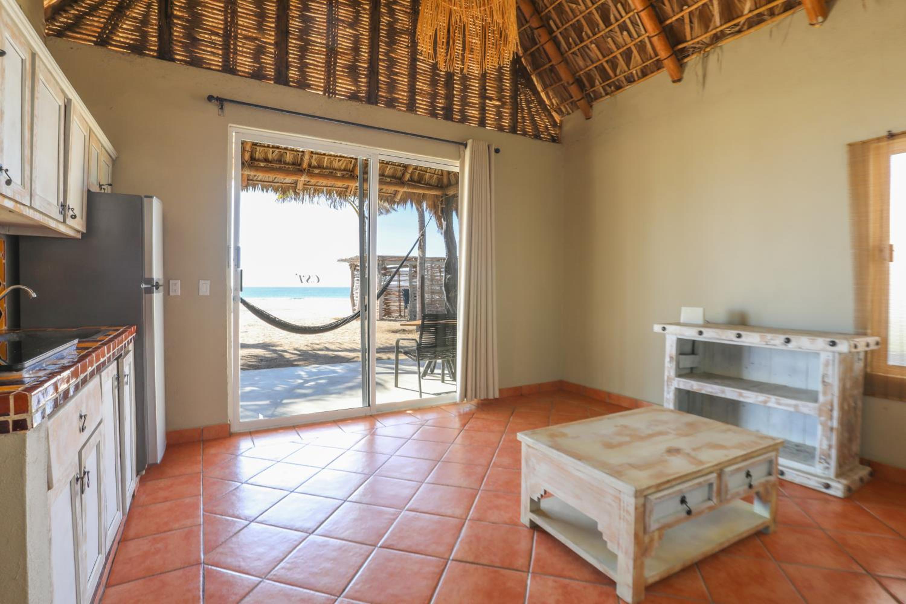 Villa Beach Front A/C - Photo 5