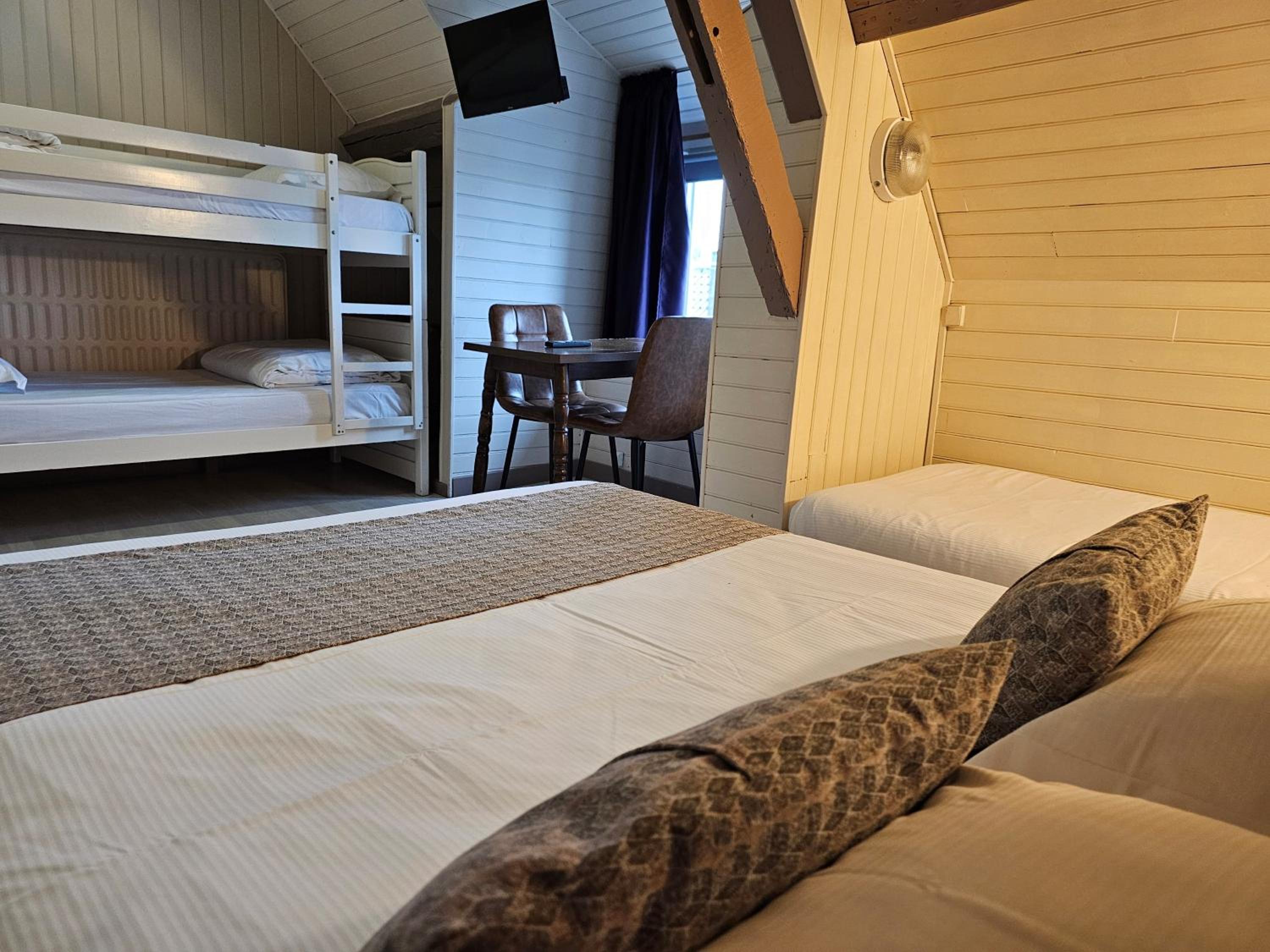 Family Suite - Photo 3
