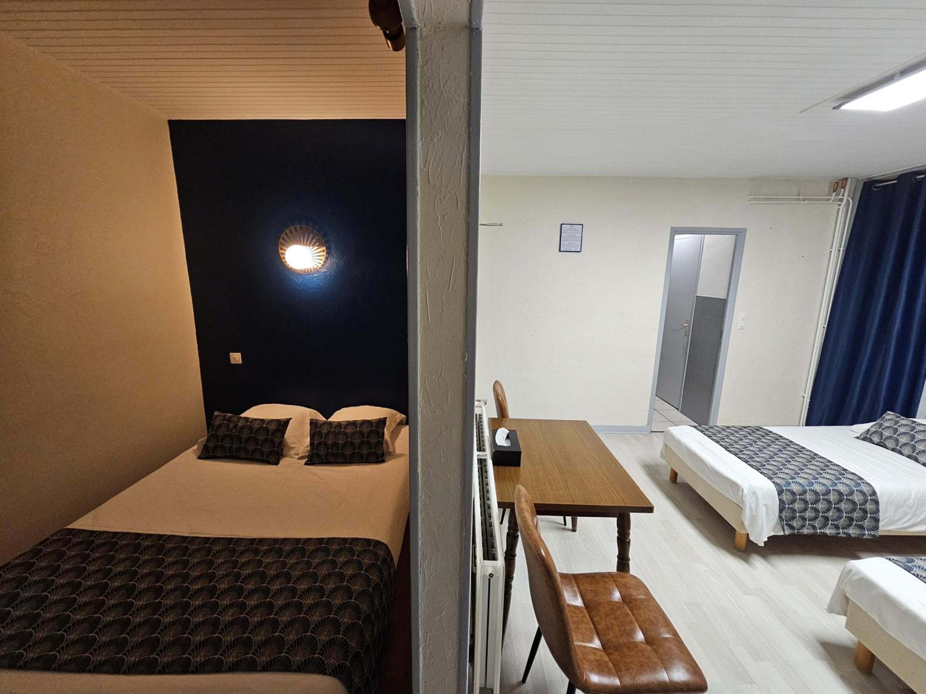 Quadruple Room - Photo 3