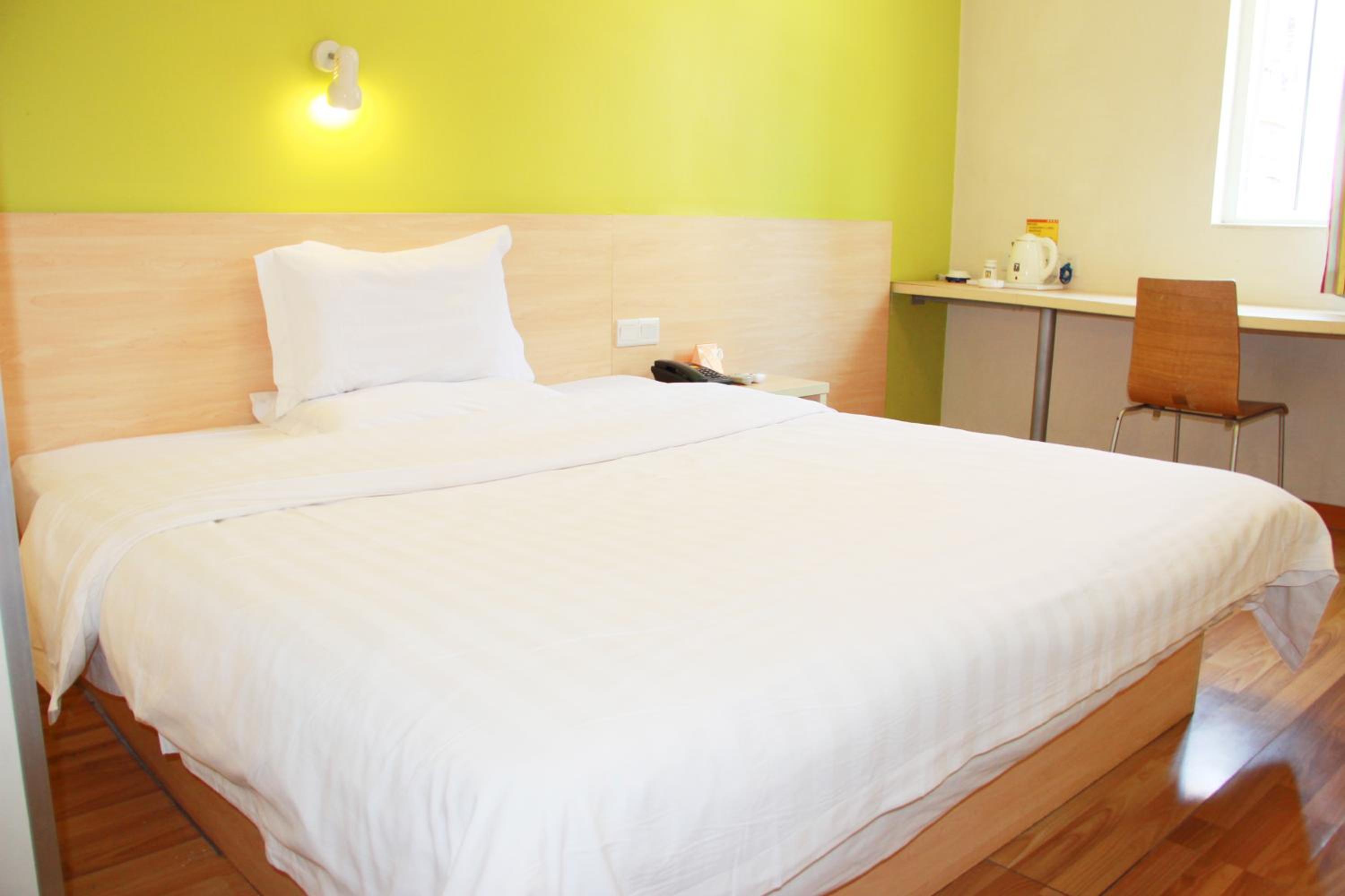 Mainland Chinese Citizens - Special Offer Double Room photo 2