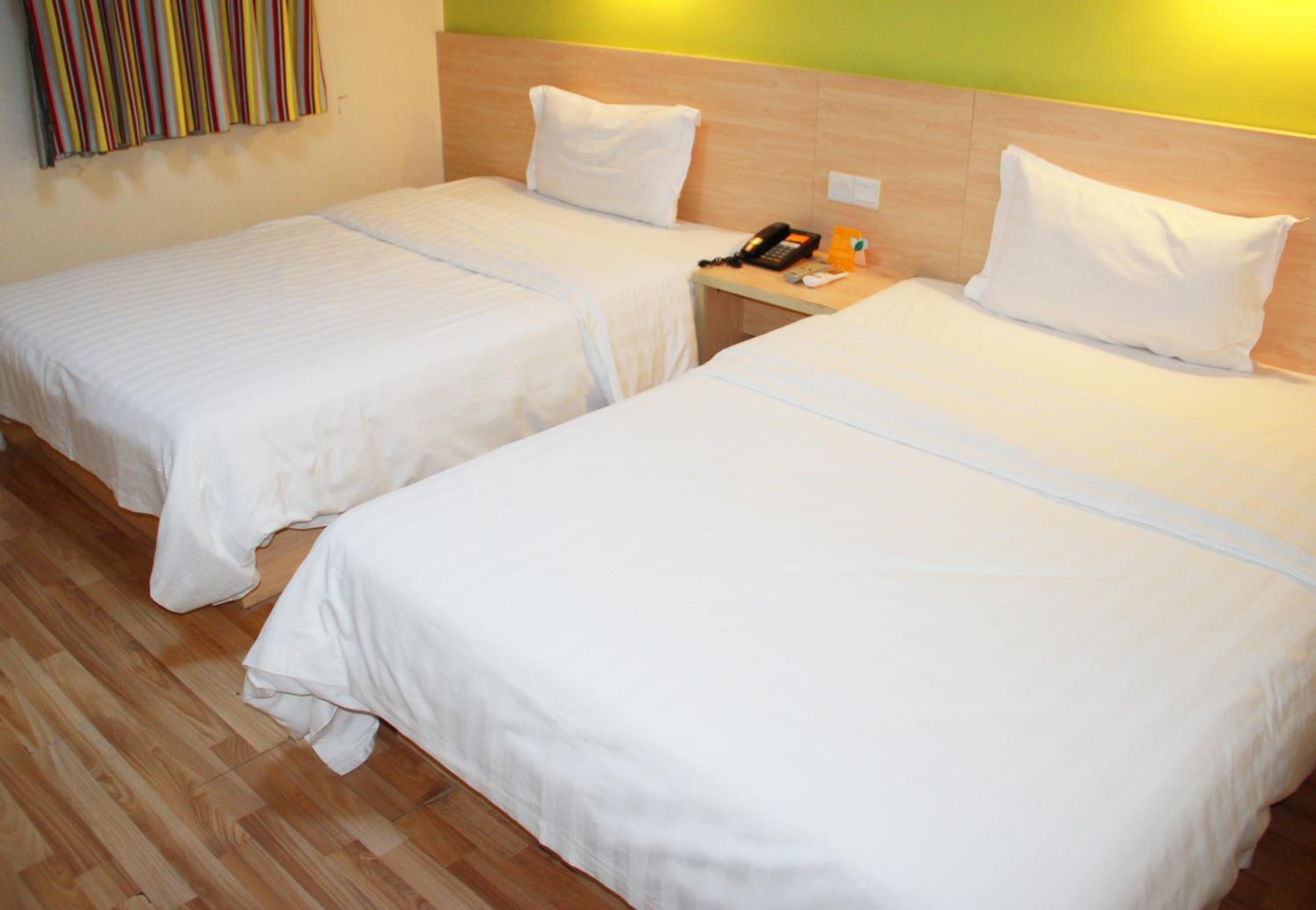 Mainland Chinese Citizens - Special offer Twin Room photo 1