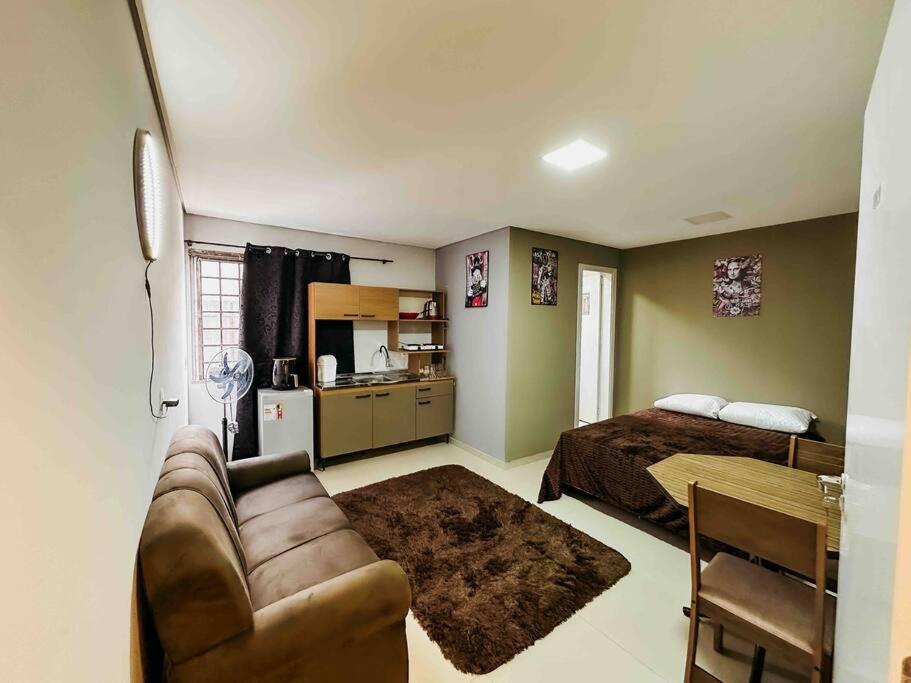 One-Bedroom Apartment photo 1