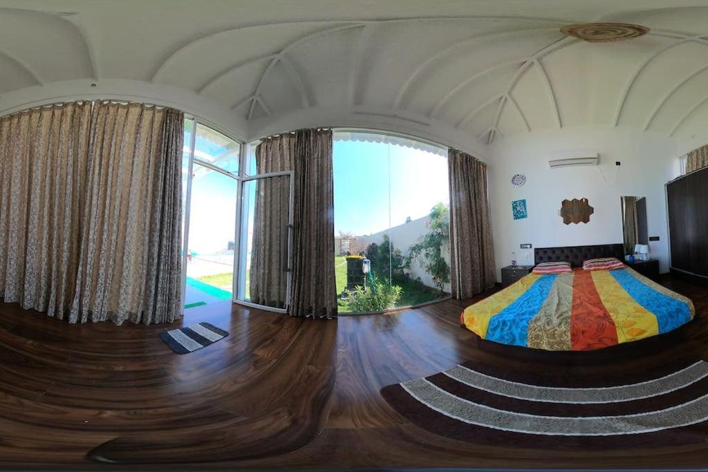 Villa photo 1