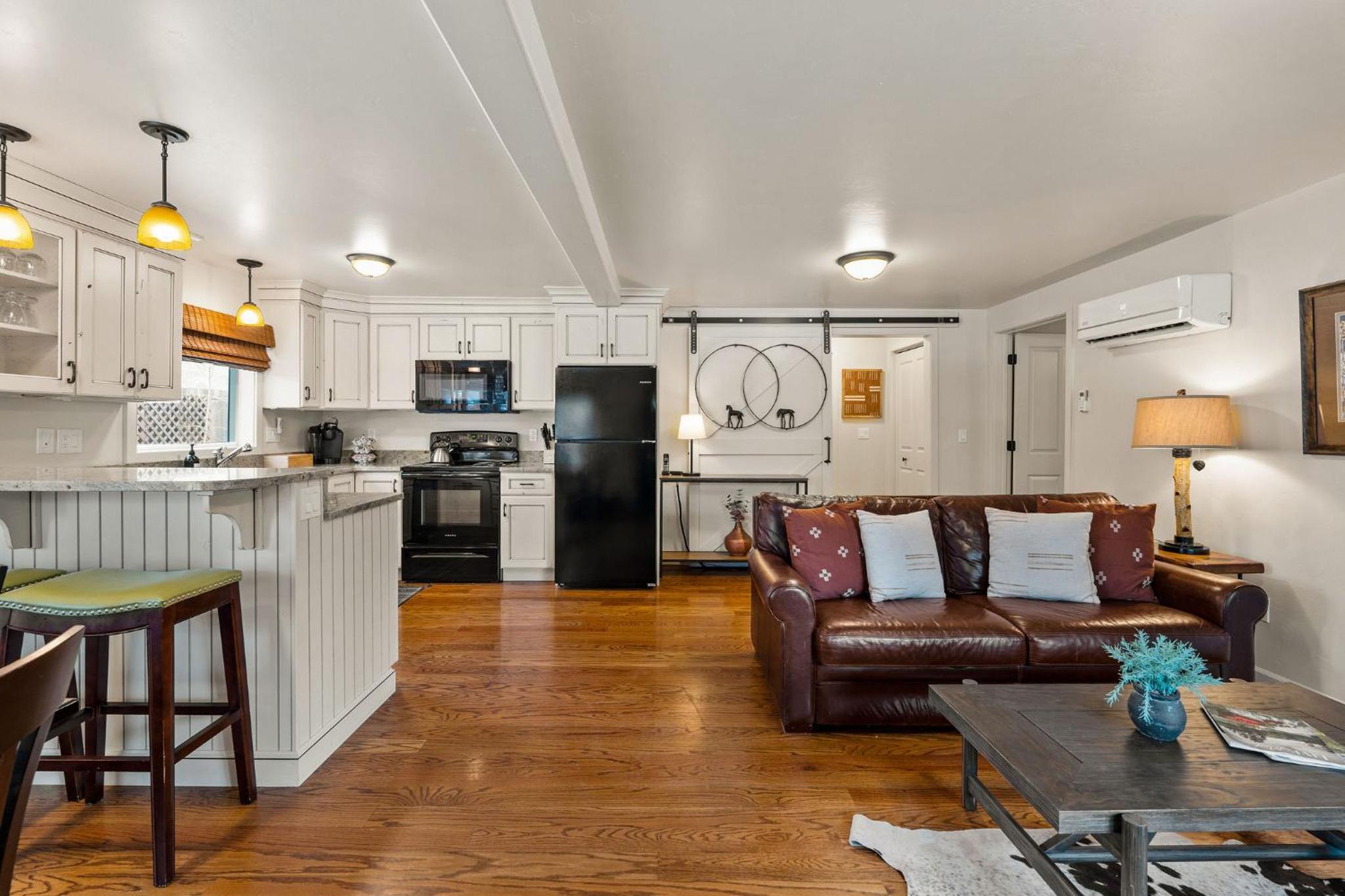 2 Bedroom Suite photo 2