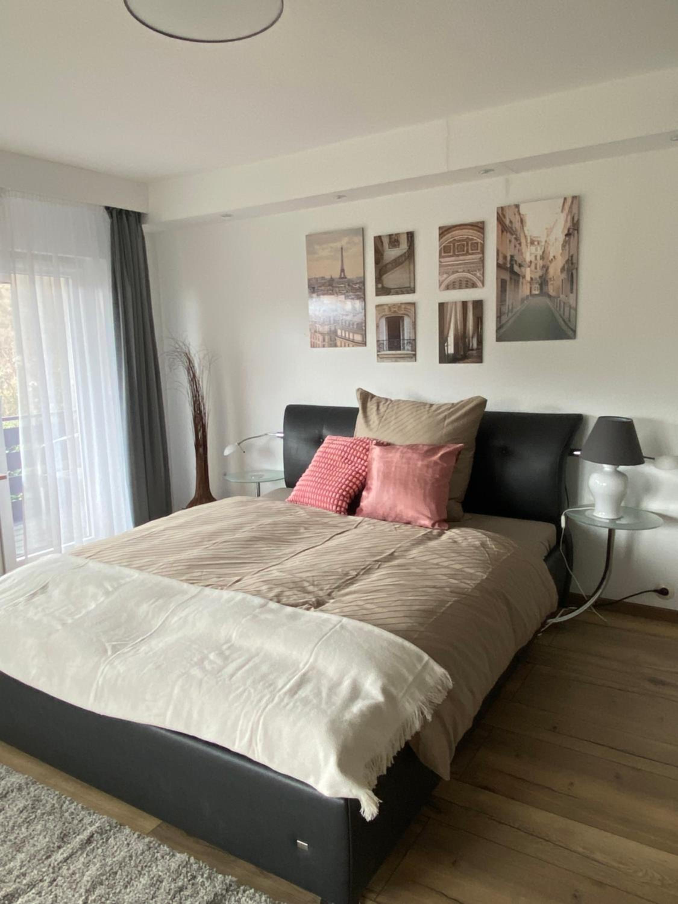 One-Bedroom Apartment photo 2